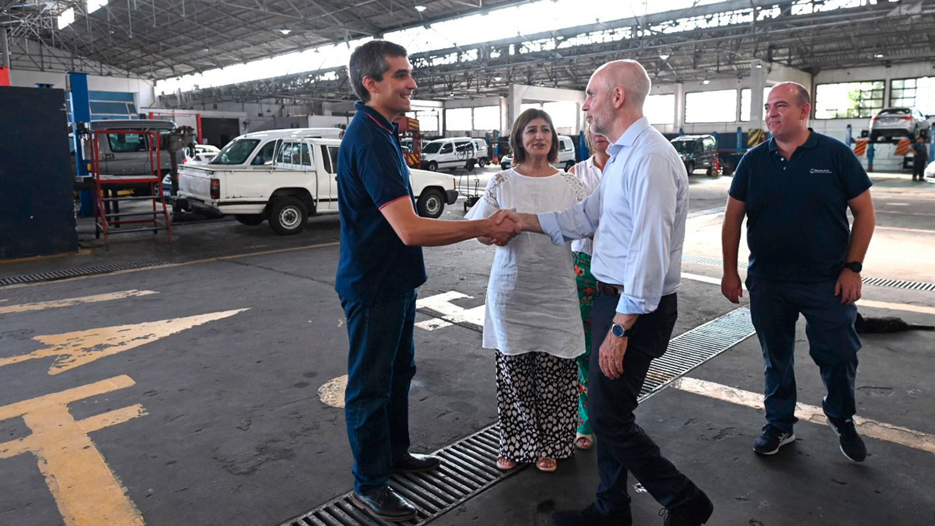 “A valores de hoy, en lugar de gastar $42.000 en seis verificaciones, van a gastar $21.000 a largo de ocho años", explicó Larreta