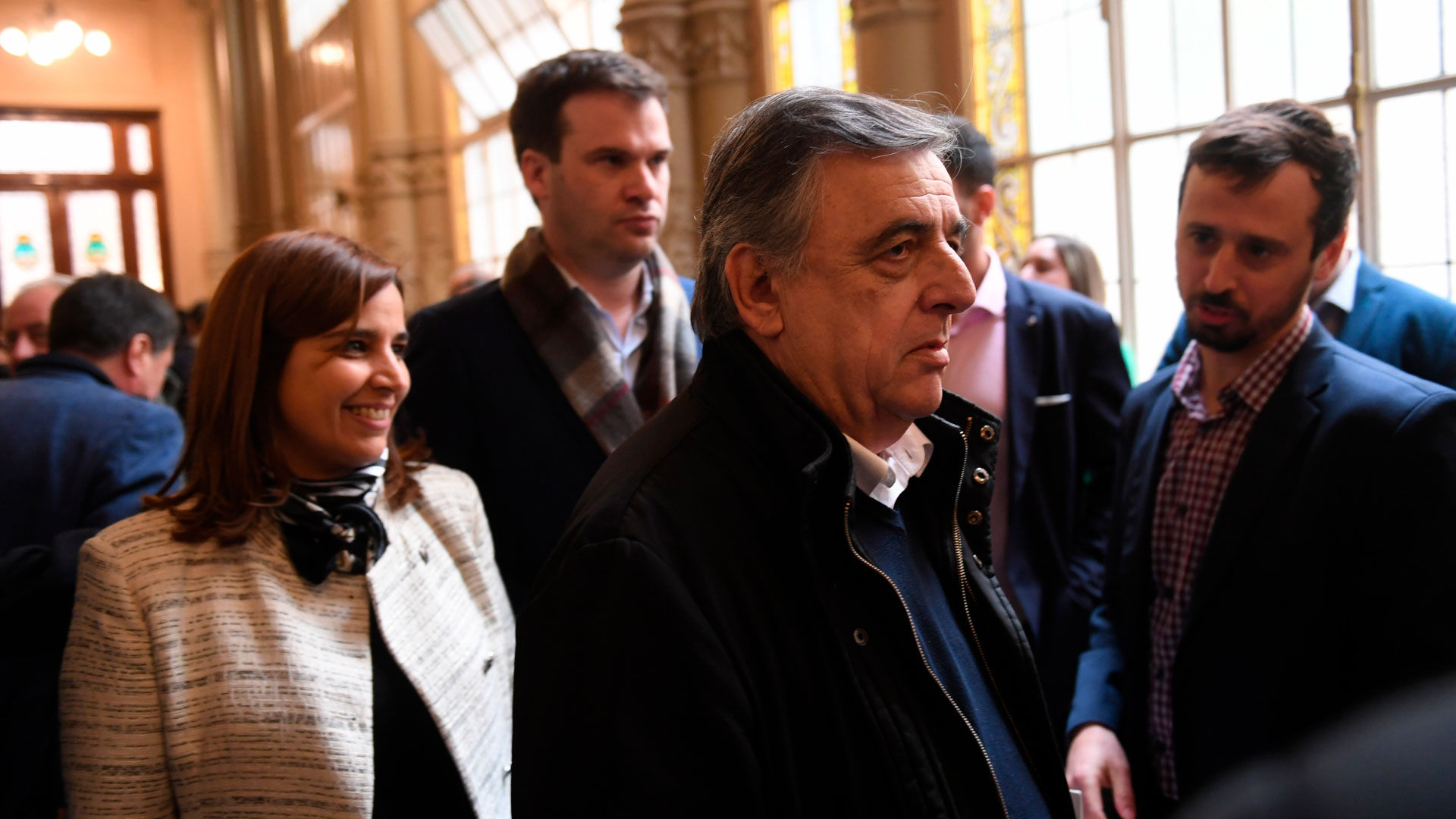 El dirigente radical Mario Negri en uno de los pasillos del Congreso (Maximiliano Luna)