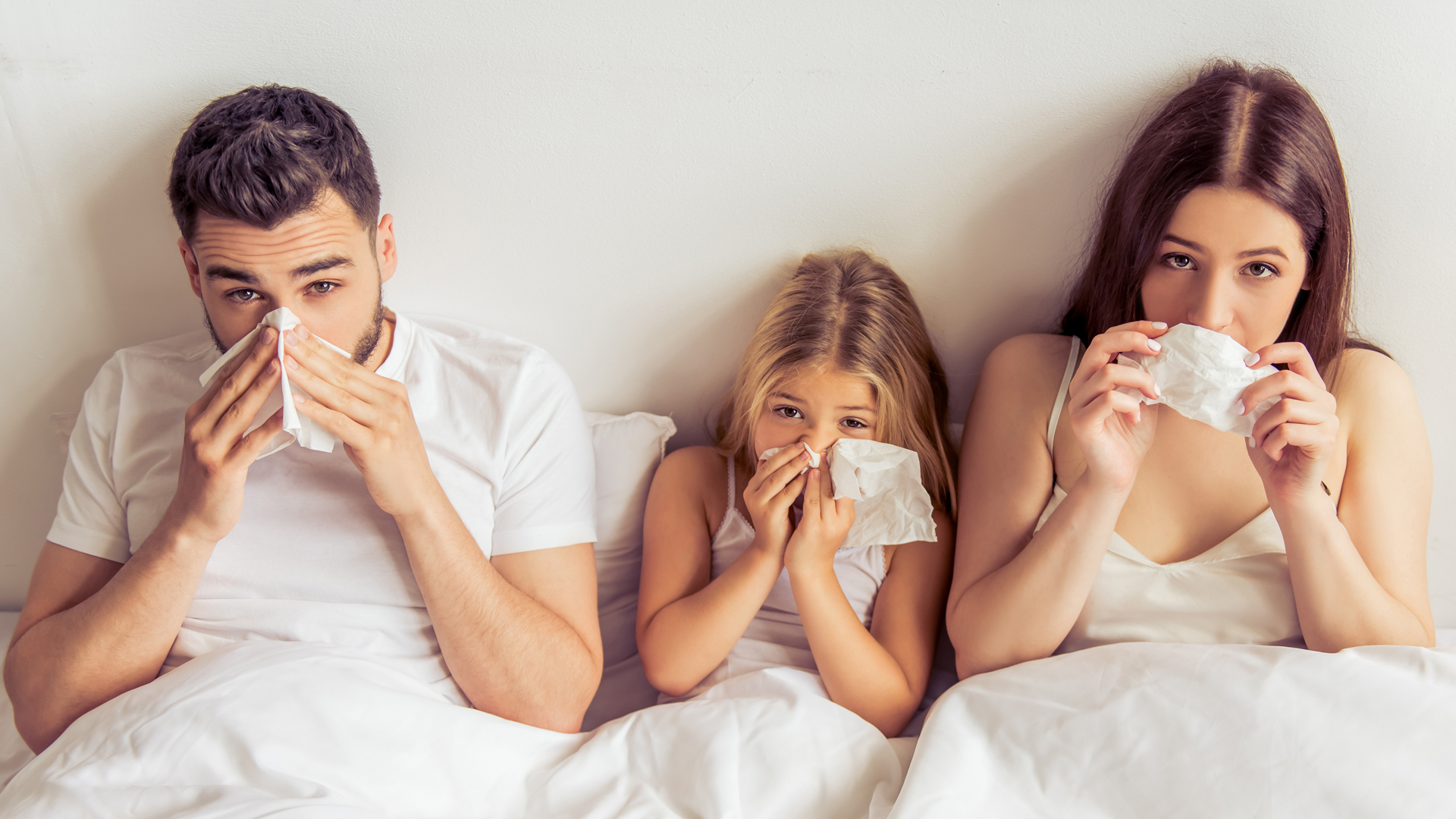 "Los rinovirus, entre otros virus, son los causantes de los resfríos, con síntomas como moco, obstrucción, dolor de garganta, ojos vidriosos, lagrimeo e irritabilidad", describió Cuevas

