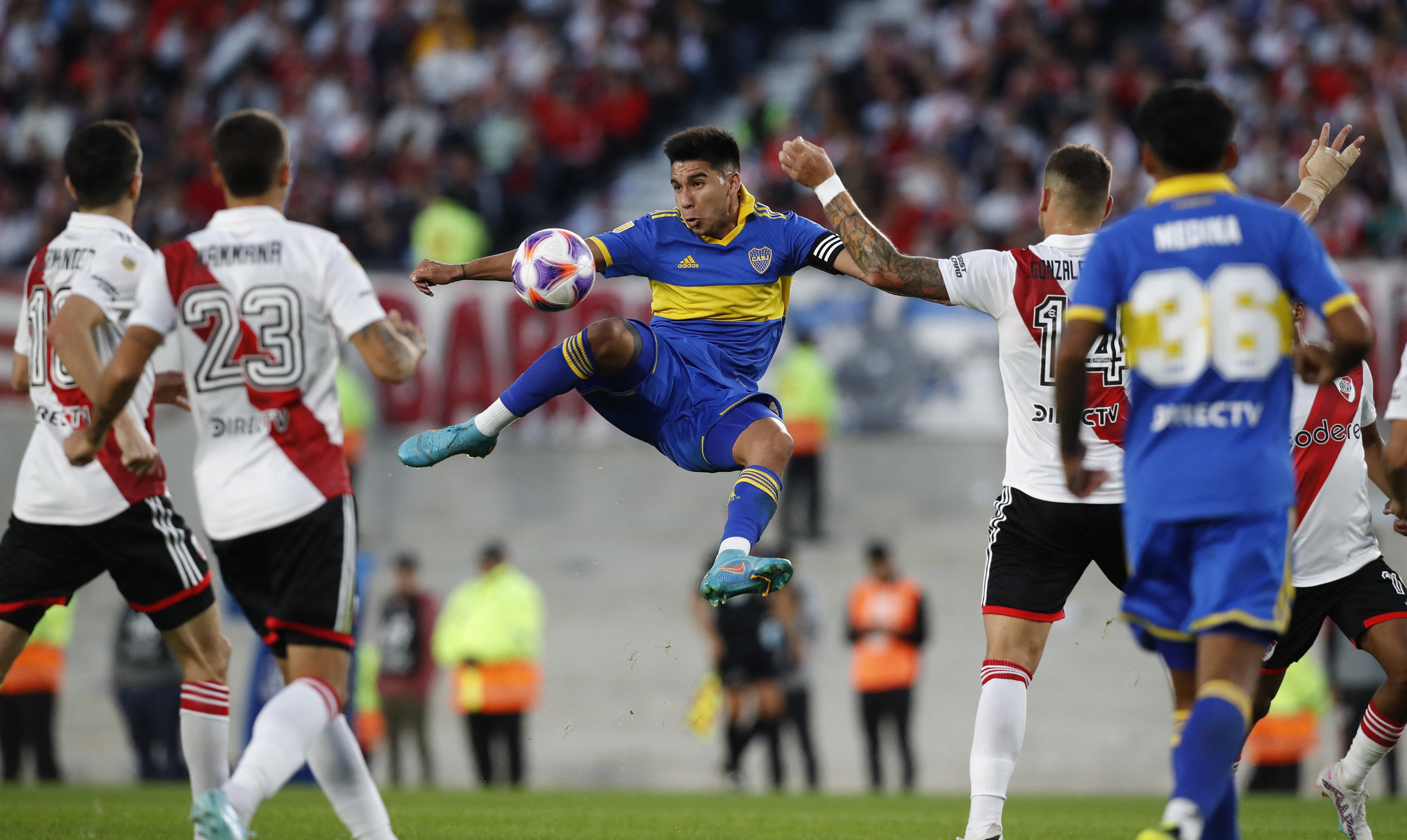 Si Boca Juniors gana su grupo, podría haber choque con River Plate en lo octavos de final (REUTERS/Agustín Marcarian)