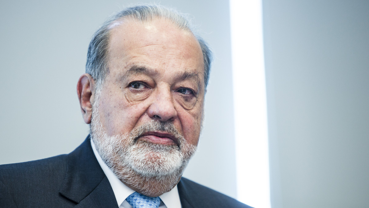 Carlos Slim (Jesús Almazán), owner of Grupo Financiero Inbursa