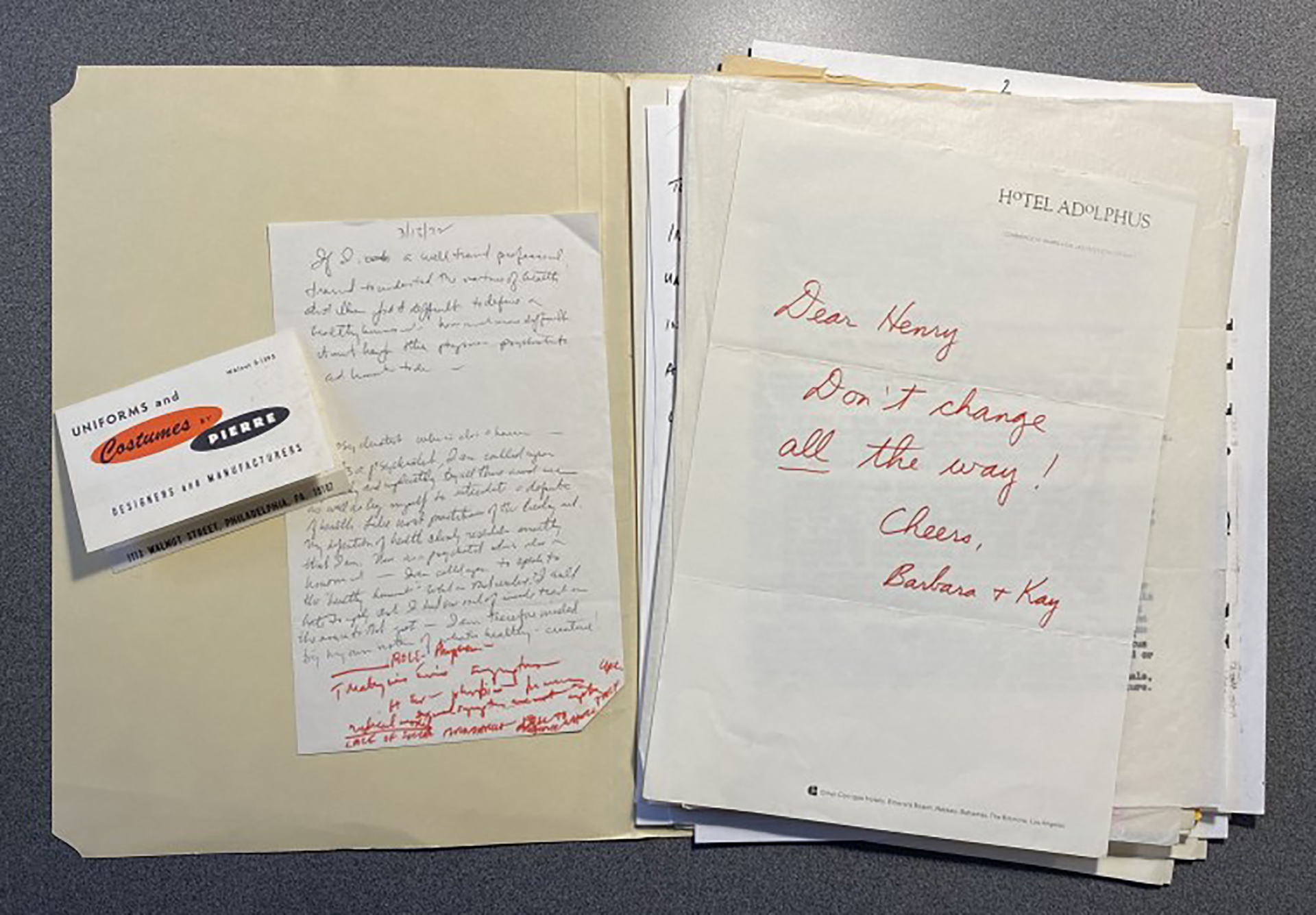 Los archivos del Dr Fryer incluyen las cartas enviadas por participantes de la conferencia, quienes se conmovieron por su discurso (Jillian Eugenios / Courtesy Historical Society of Pennsylvania)
