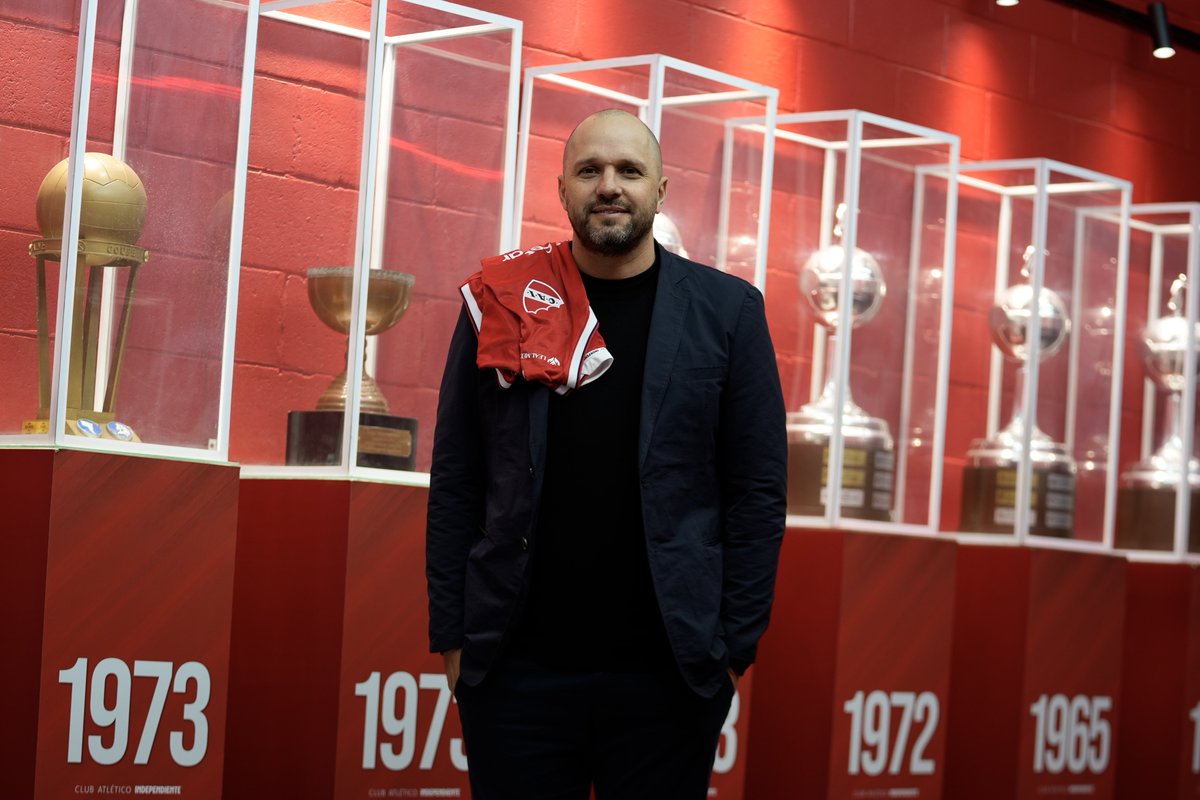 Independiente se recuper&oacute; y le gan&oacute; 3-1 a Lan&uacute;s tras la salida de Quinteros