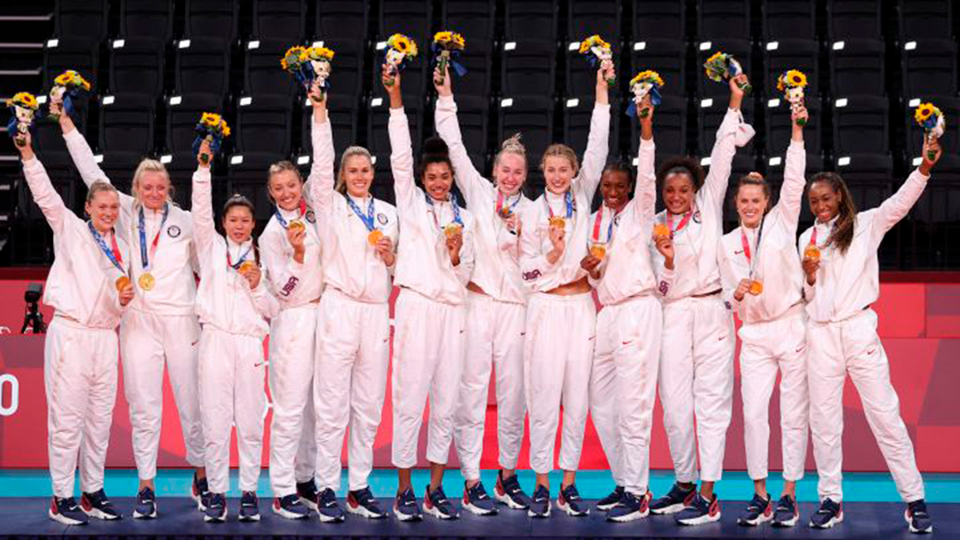 Estados Unidos campeón olímpico al derrotar en la final a Brasil en el Ariake Arena de Tokio.