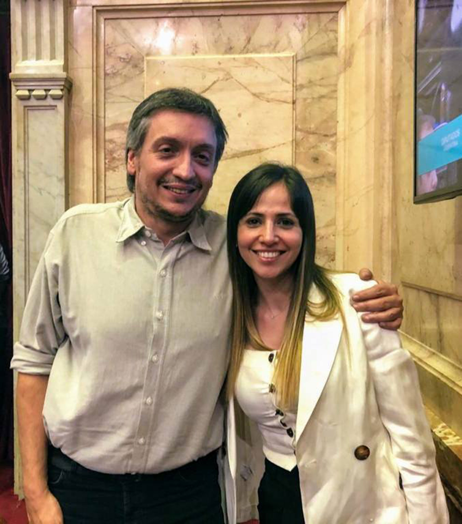 Máximo Kirchner y Romina Uhrig, en el recinto de la Cámara de Diputados (Facebook)