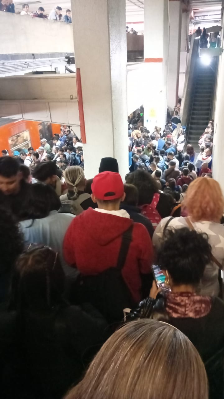 Metro Cdmx Hoy Apagón Y Lluvias Generaron Retrasos En La Circulación Infobae 8400