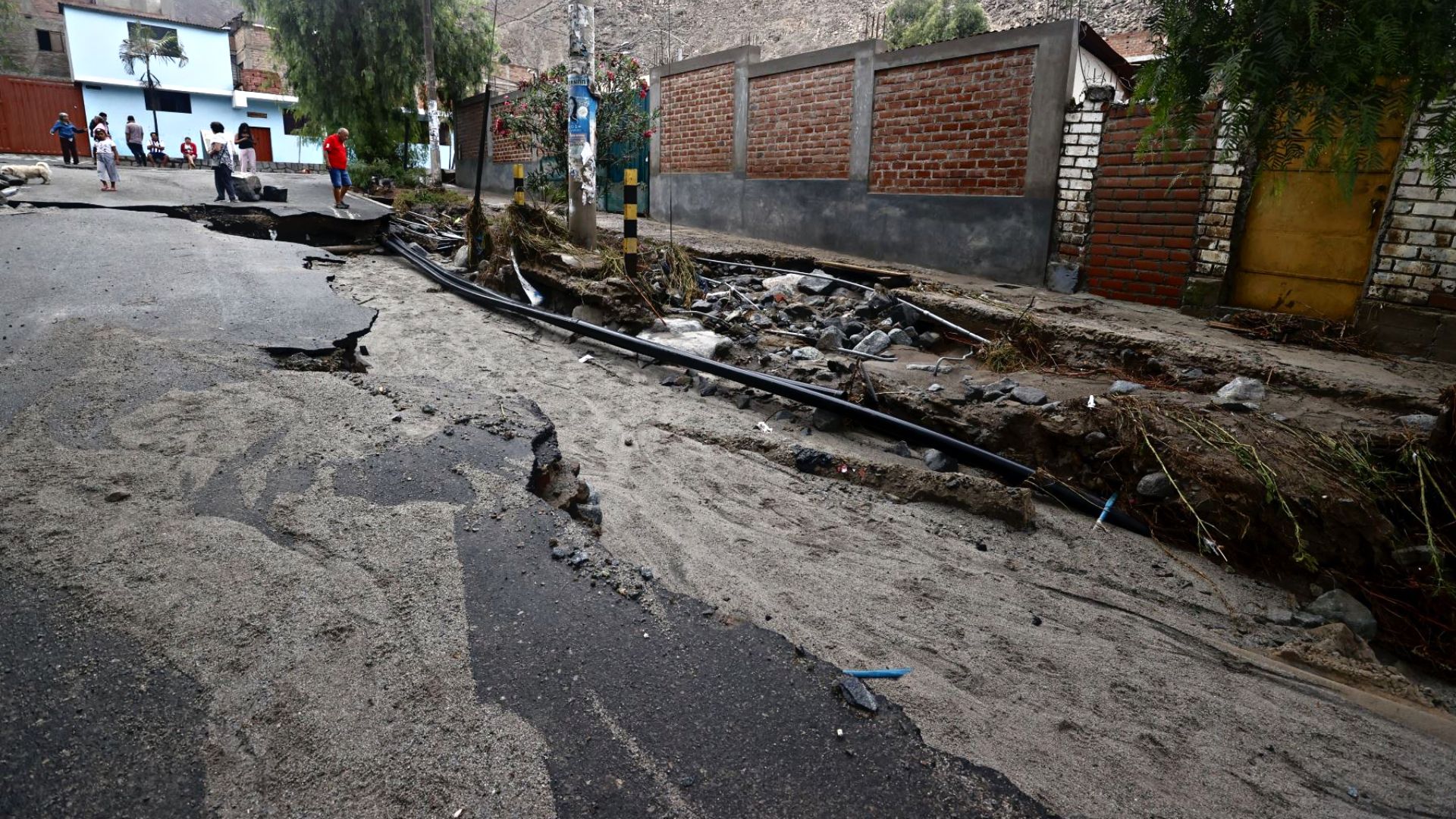 Chaclacayo: viviendas destruidas, pistas intransitables y miles de damnificados por la caida de huaicos.  (Andina/Vidal Tarqui)