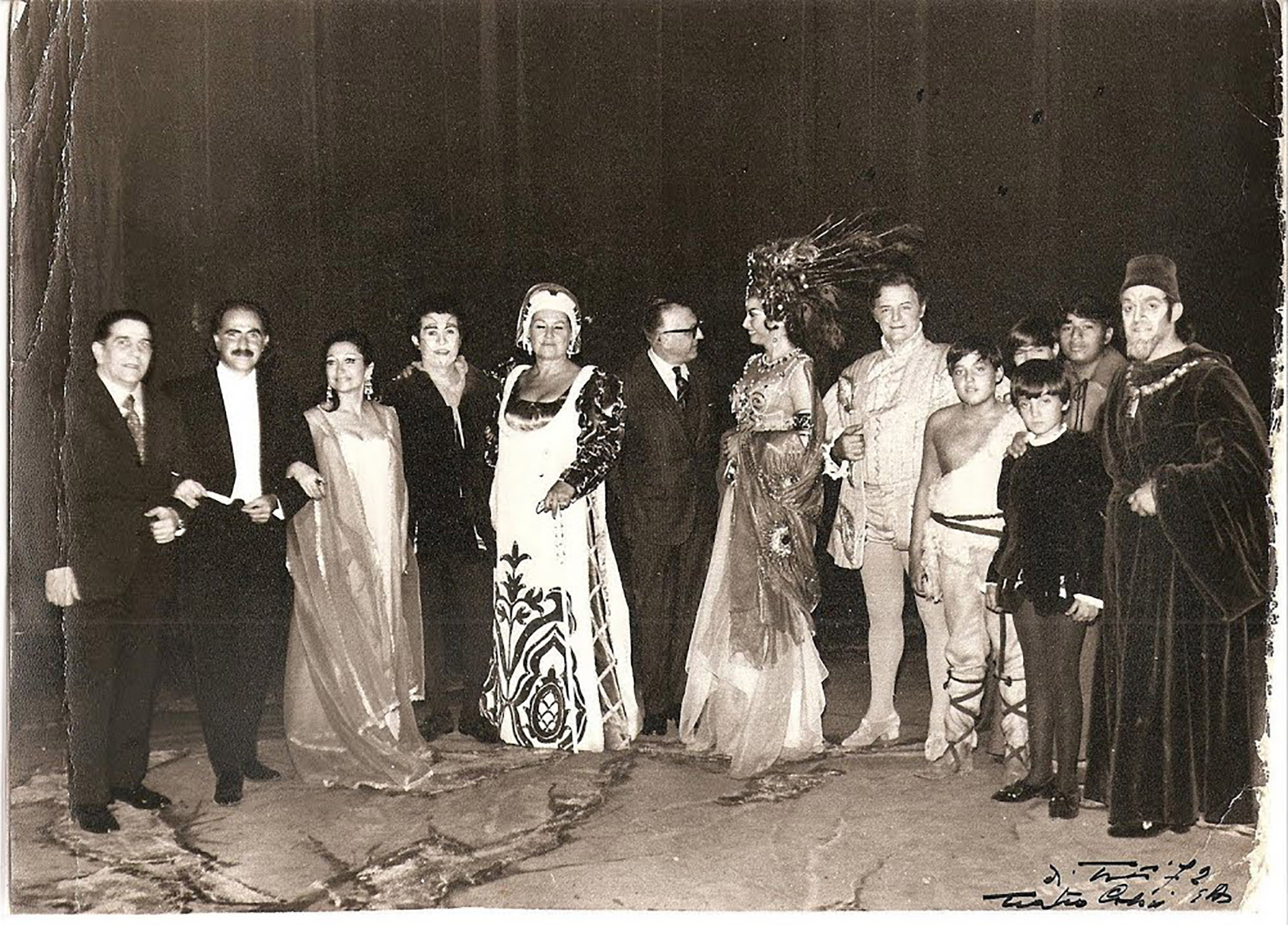 Estreno en el Teatro Colón de la censurada ópera "Bomarzo" en 1972