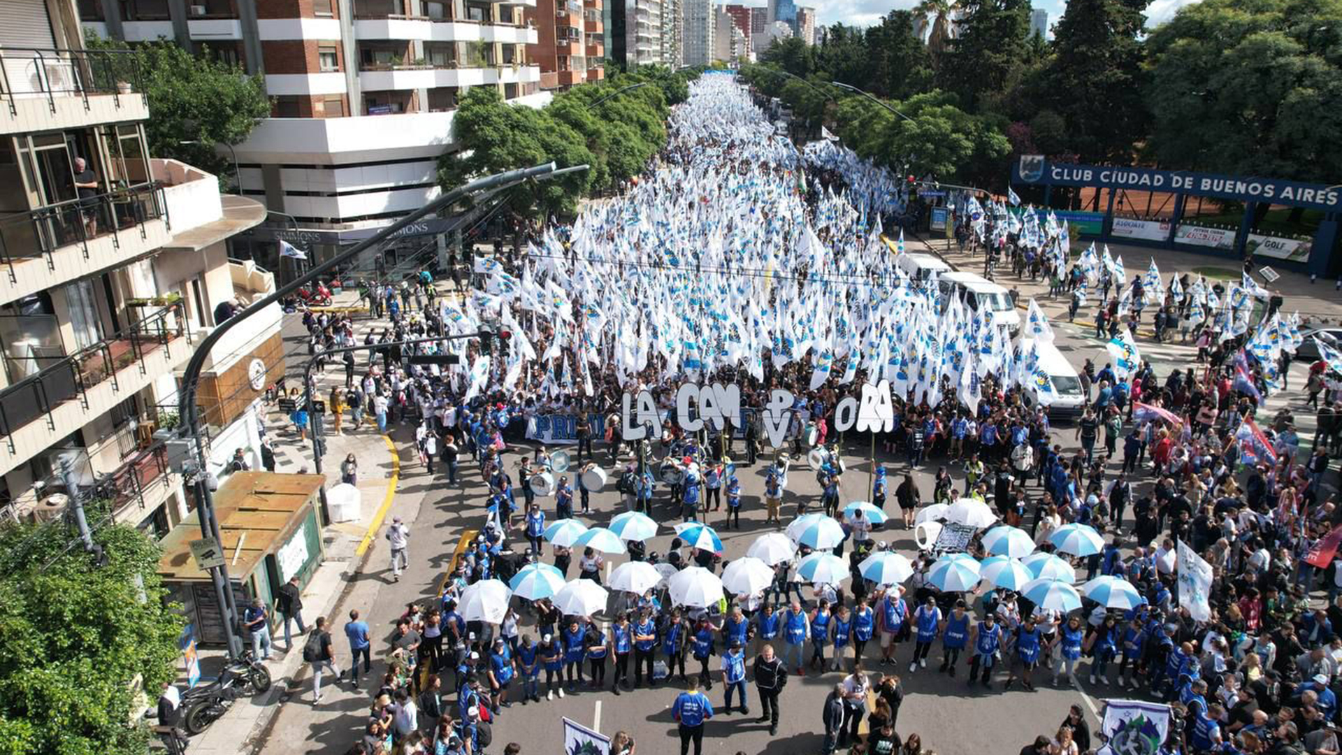La Cámpora movilizó a miles de personas por las calles de la Ciudad de Buenos Aires