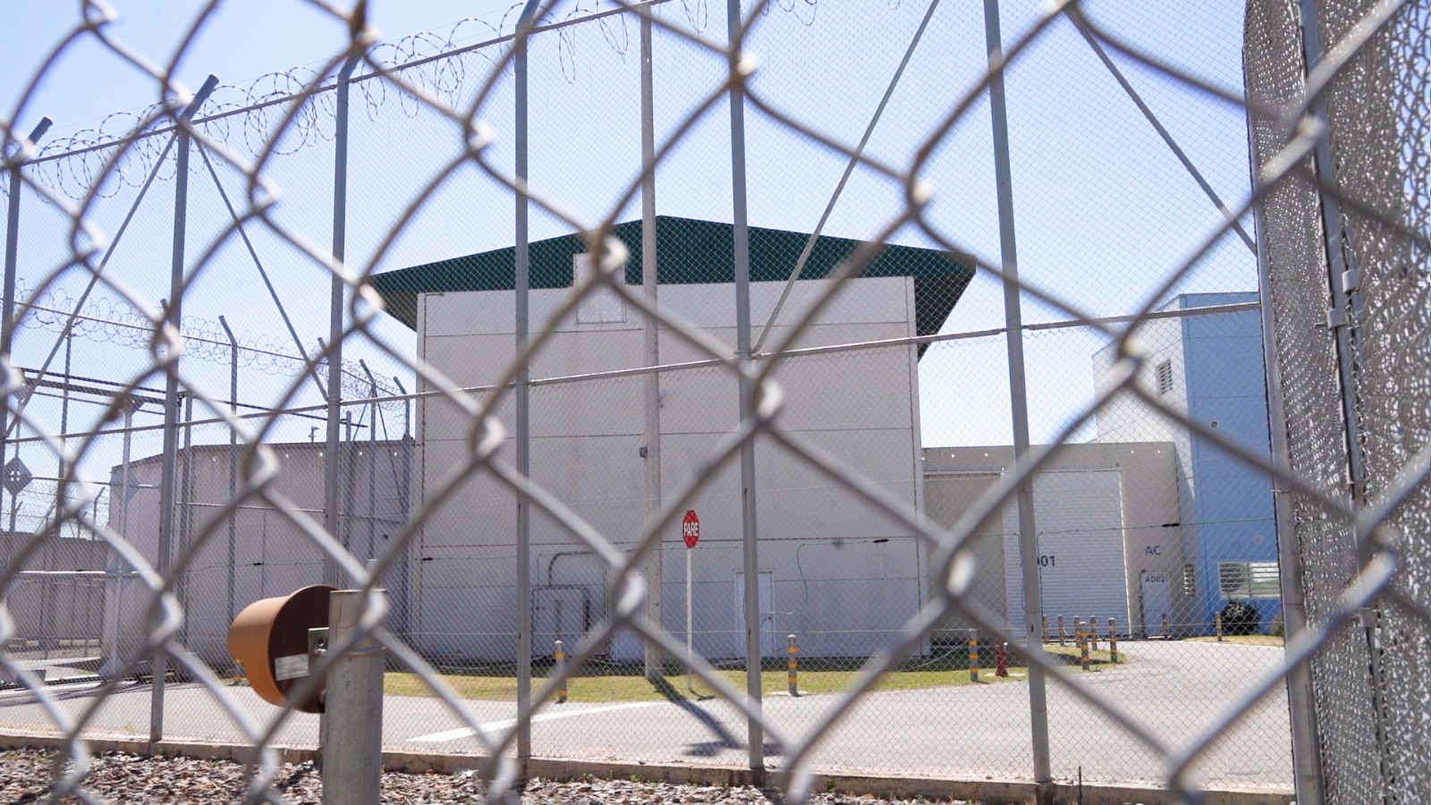 Prohibieron una serie de productos cosméticos y la venta de un medicamento