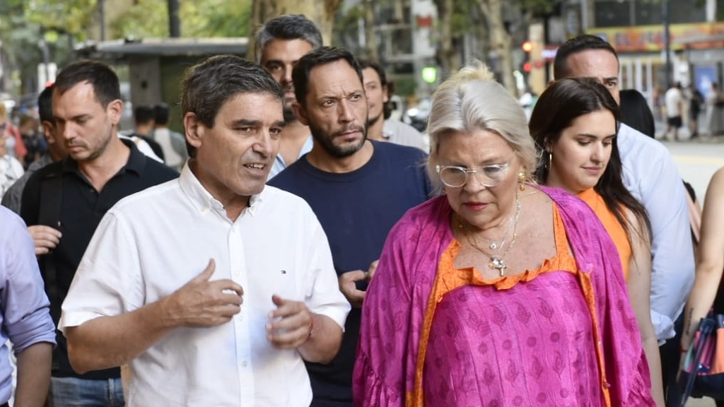 La líder de la Coalición Cívica respalda a Fernán Quirós 