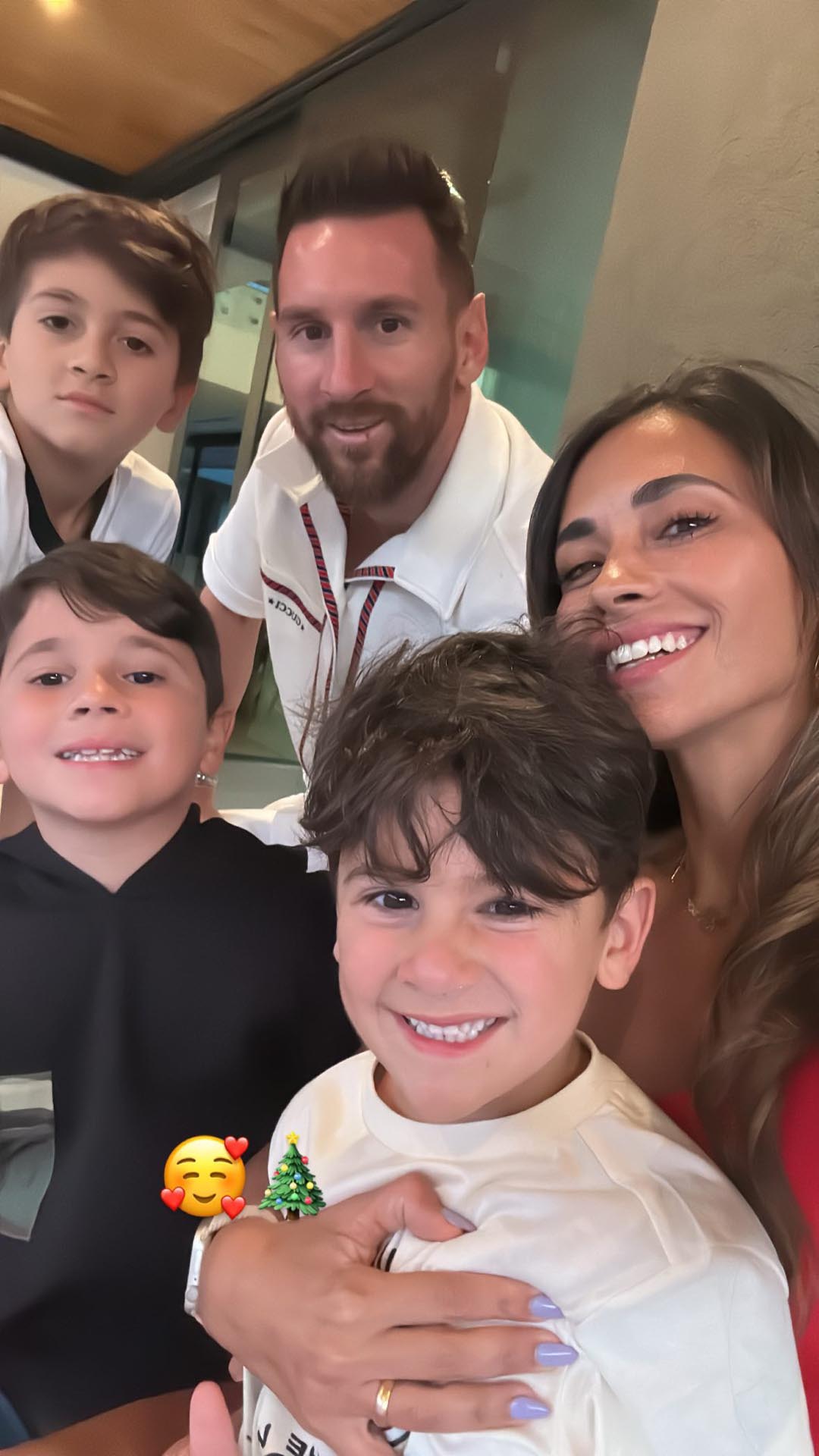 Leo Messi, Antonela y sus hijos, Thiago, Mateo y Ciro 