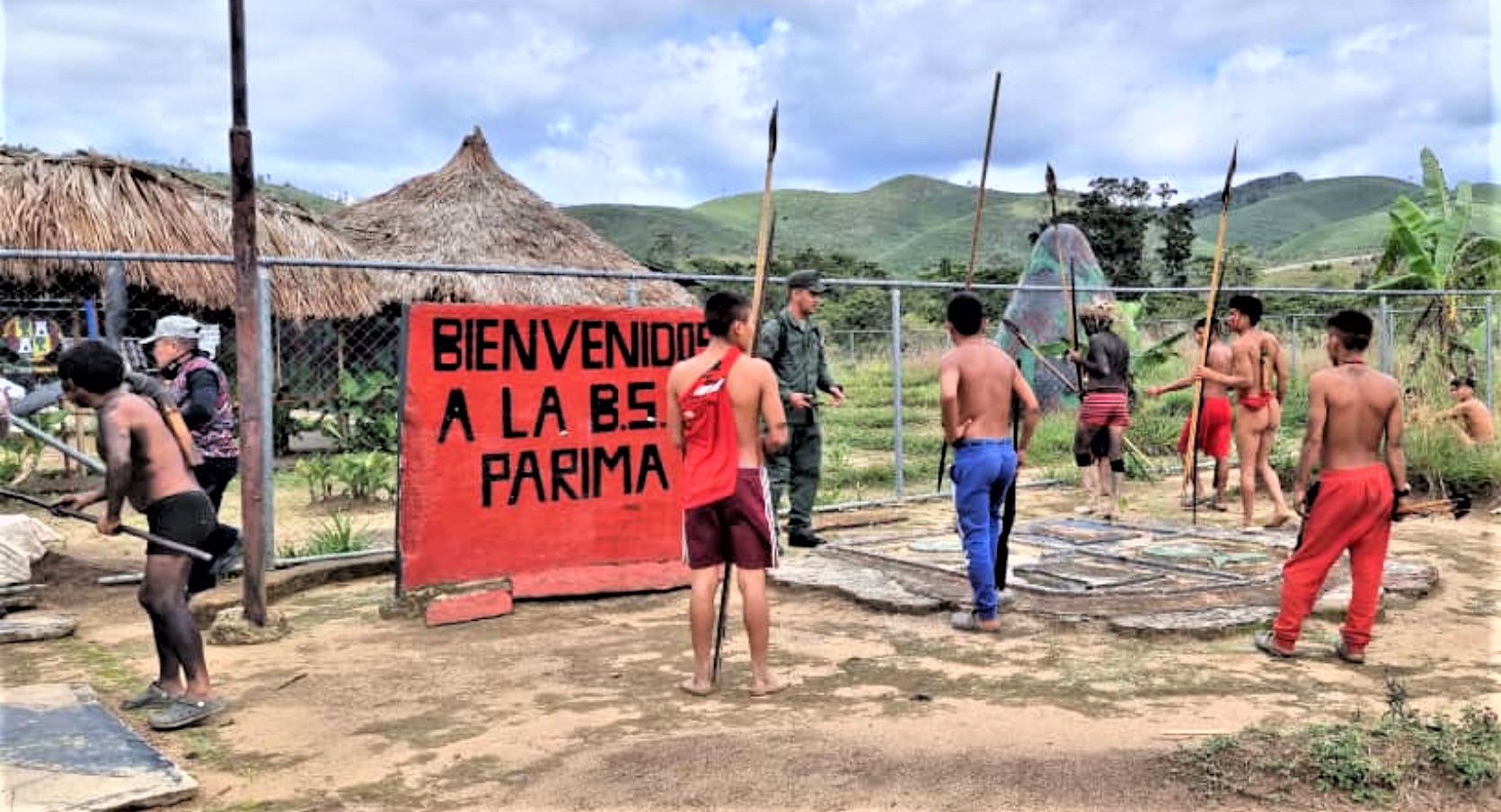 En la Base Fronteriza de Parimabe fue el enfrentamiento entre indígenas y militares 
