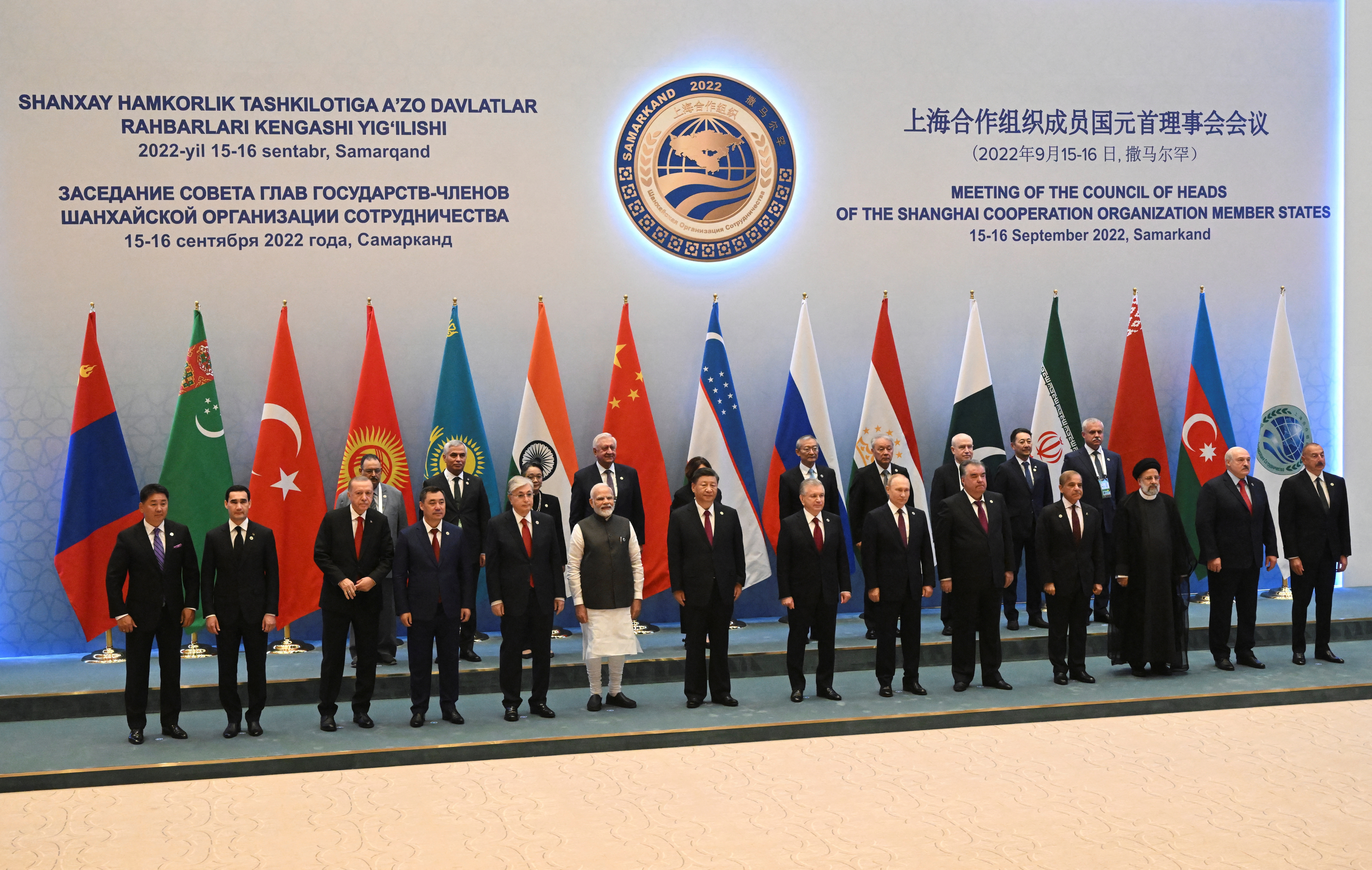Los líderes que participan en la cumbre de la Organización de Cooperación de Shanghái, en Samarcanda, Uzbekistán 16 de septiembre de 2022. Sputnik/Sergey Bobylev/Pool vía REUTERS