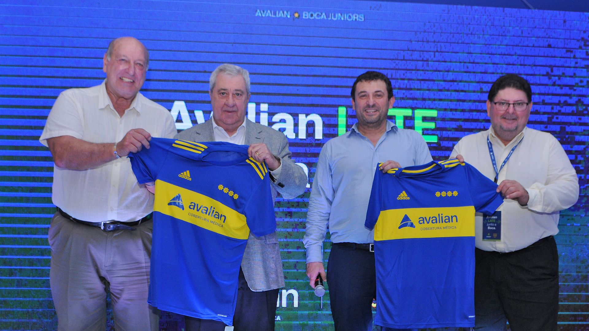 From left to right: Emilio Nana (president of the Boca medical department), Jorge Amor Ameal (president of Boca), Guillermo Bulleri (general manager of Avalian) and Horacio Luis Quarin (president of Avalian) (Credit: Avalian Press)