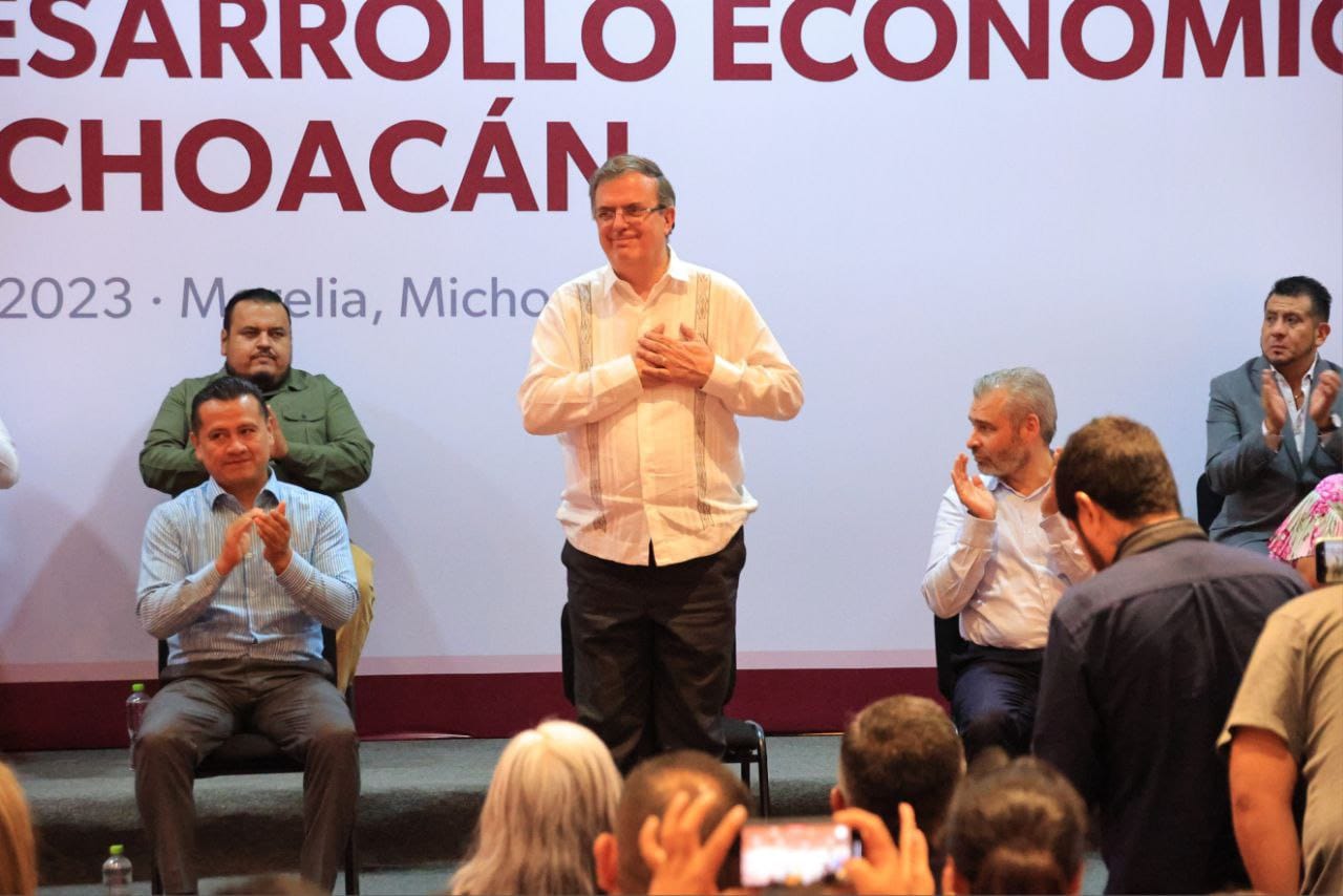 Marcelo Ebrard ha mostrado su descontento con el apoyo que gobernadores le han mostrado a otras corcholatas (Twitter/@m_ebrard)