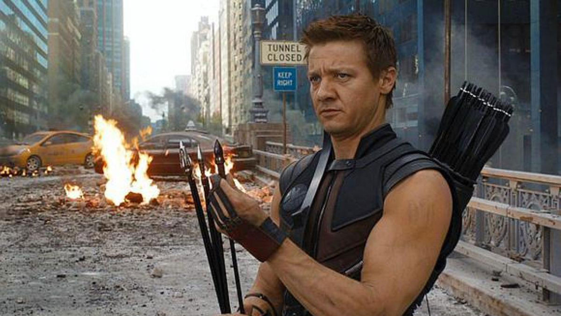 Jeremy Renner achieved international fame by putting himself in the shoes of the character Hawkeye in various Marvel productions