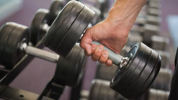 Científicos buscan detectar microplásticos en los océanos desde el espacio: el innovador método