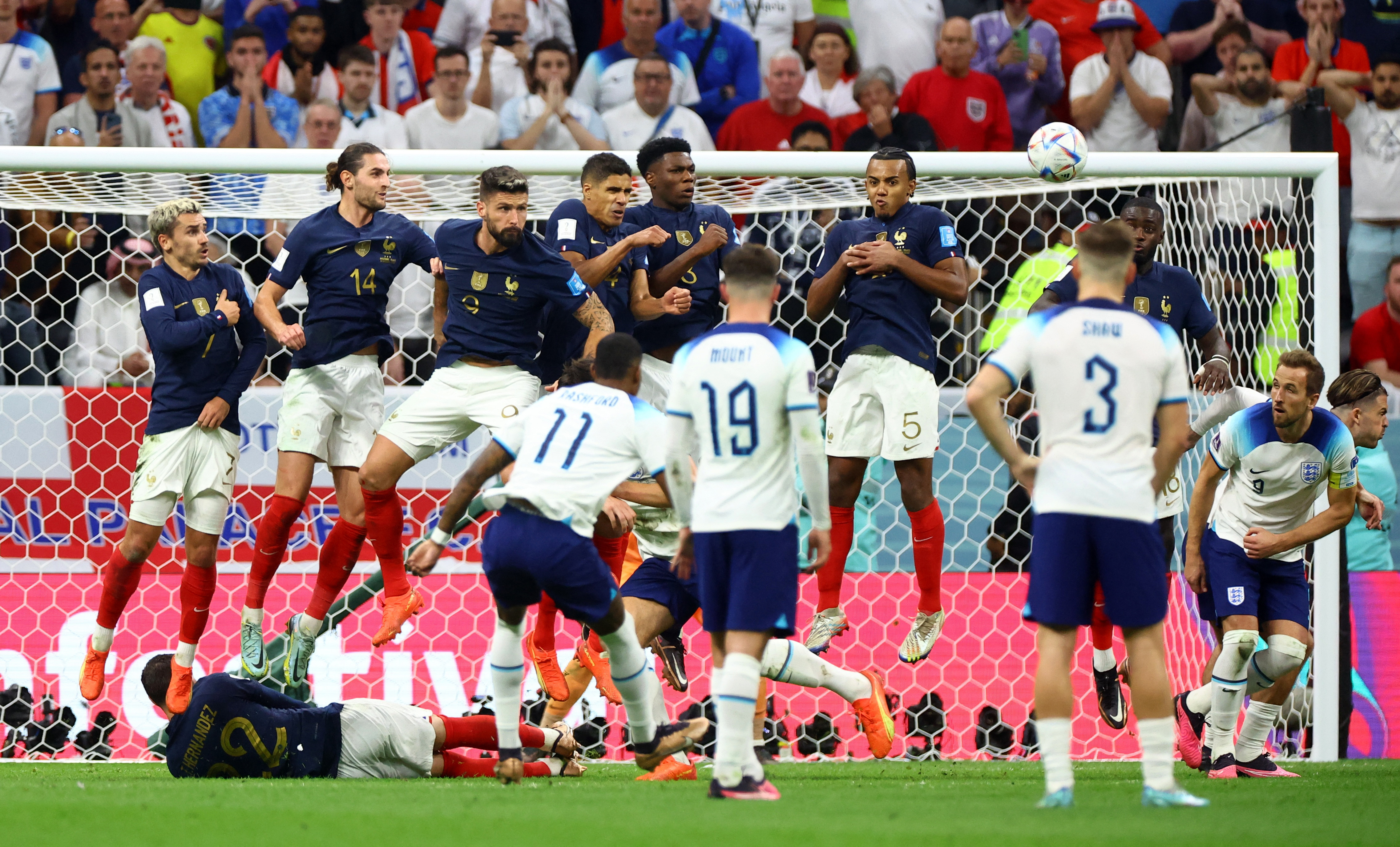 Marcus Rashford ejecutó por encima del travesaño su tiro libre (REUTERS/Hannah Mckay)