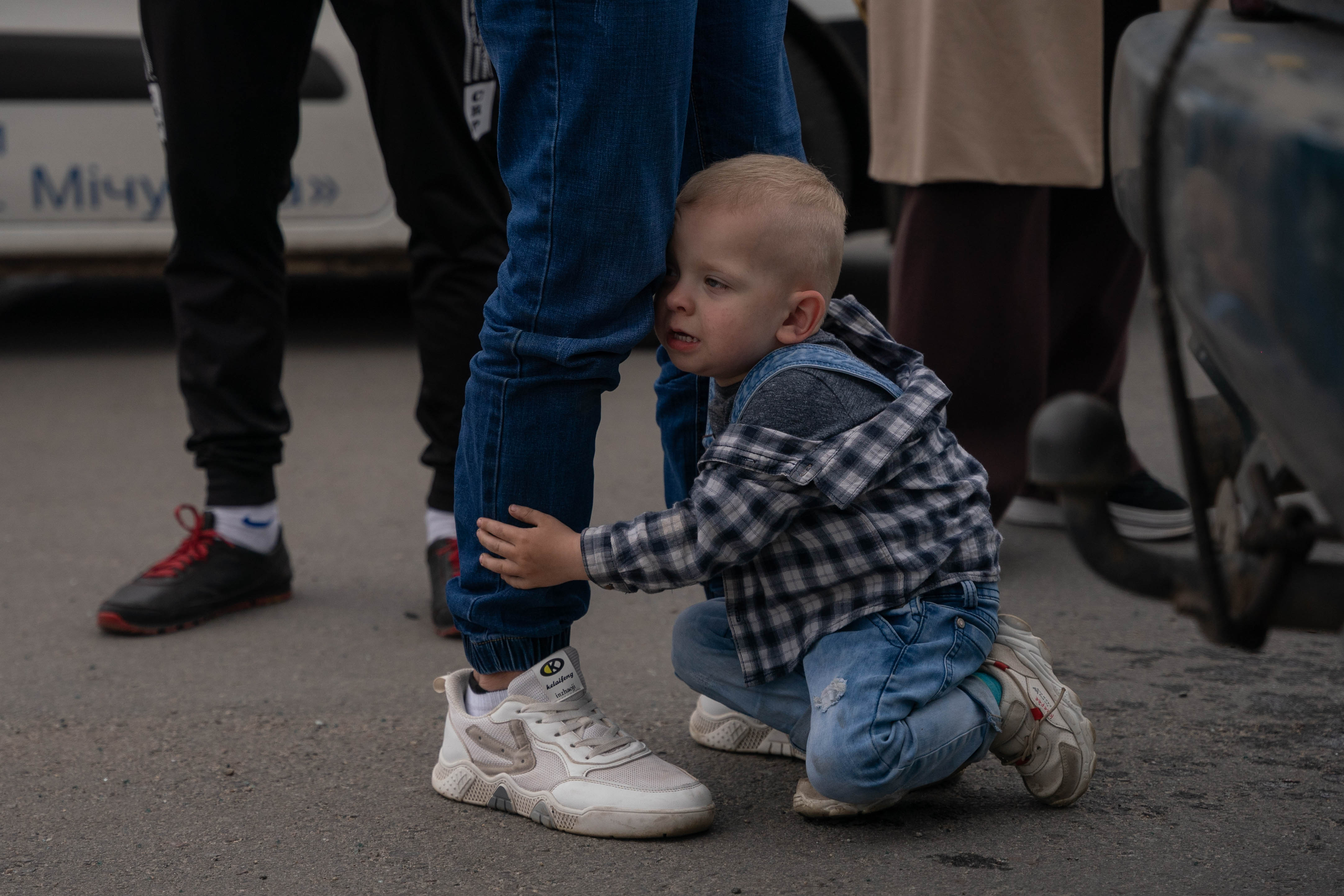 Las Conmovedoras Fotos De Los Refugiados Que Lograron Escapar A Su Destino Bajo La Ocupación 5568