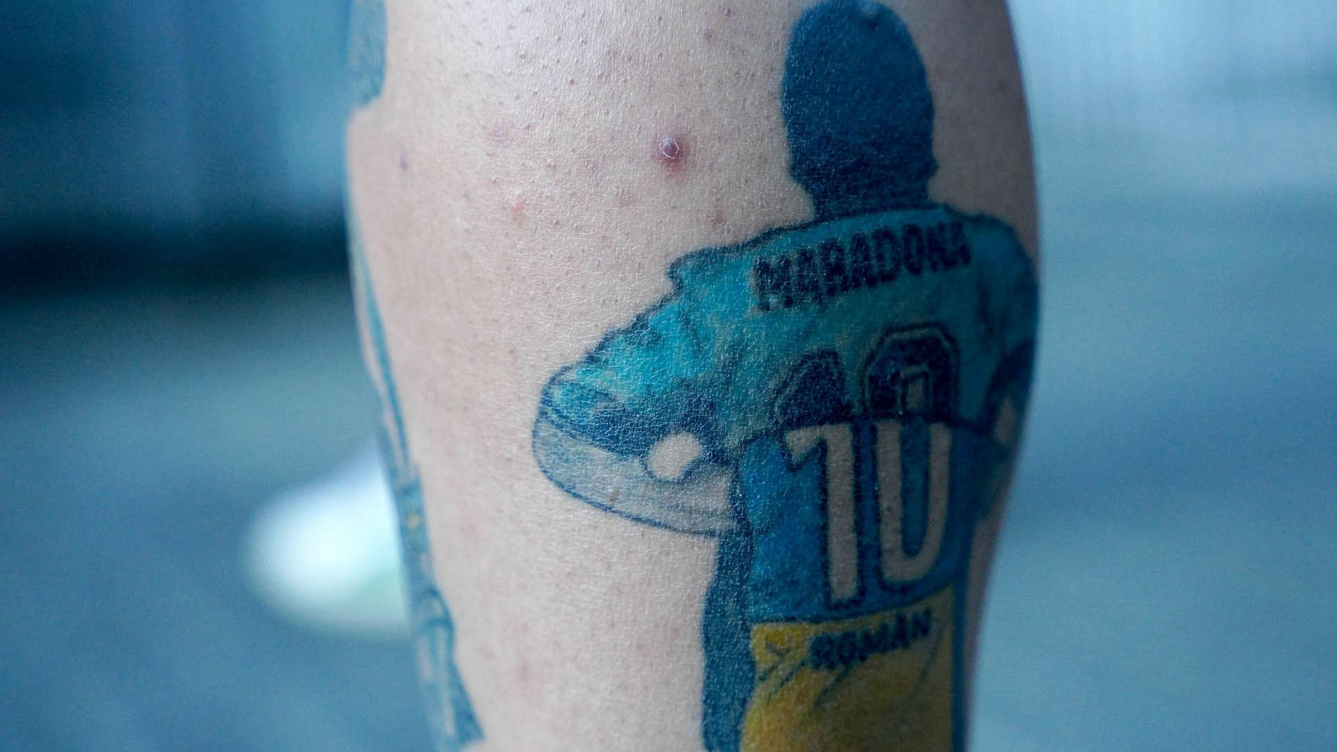 Otro tatuaje en reconocimiento a Pelusa. La Selección y Boca, unidos por la tinta