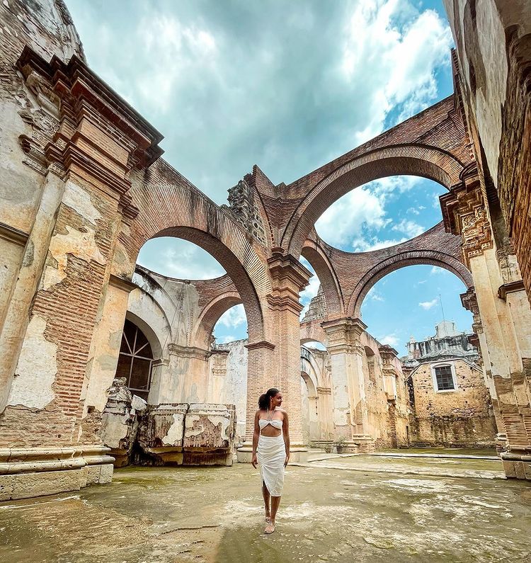 Las ruinas de la Catedral de San José (Foto: Instagram/@keisharstephenson)