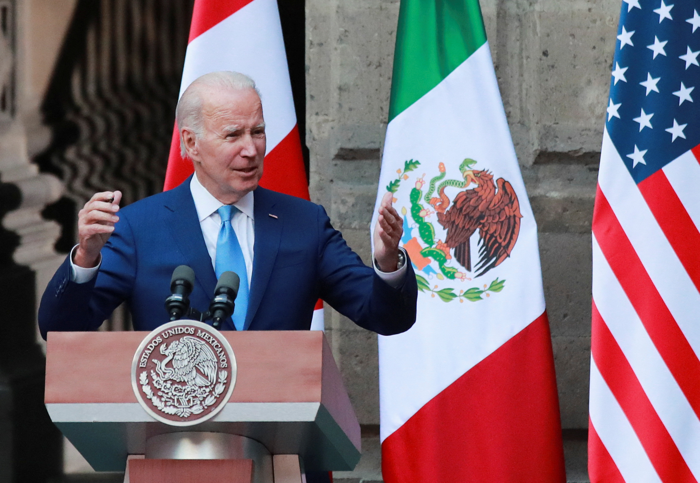 El presidente Joe Biden durante la conferencia de clausura junto a López Obrador y Justin Trudeau (Foto: Reuters)