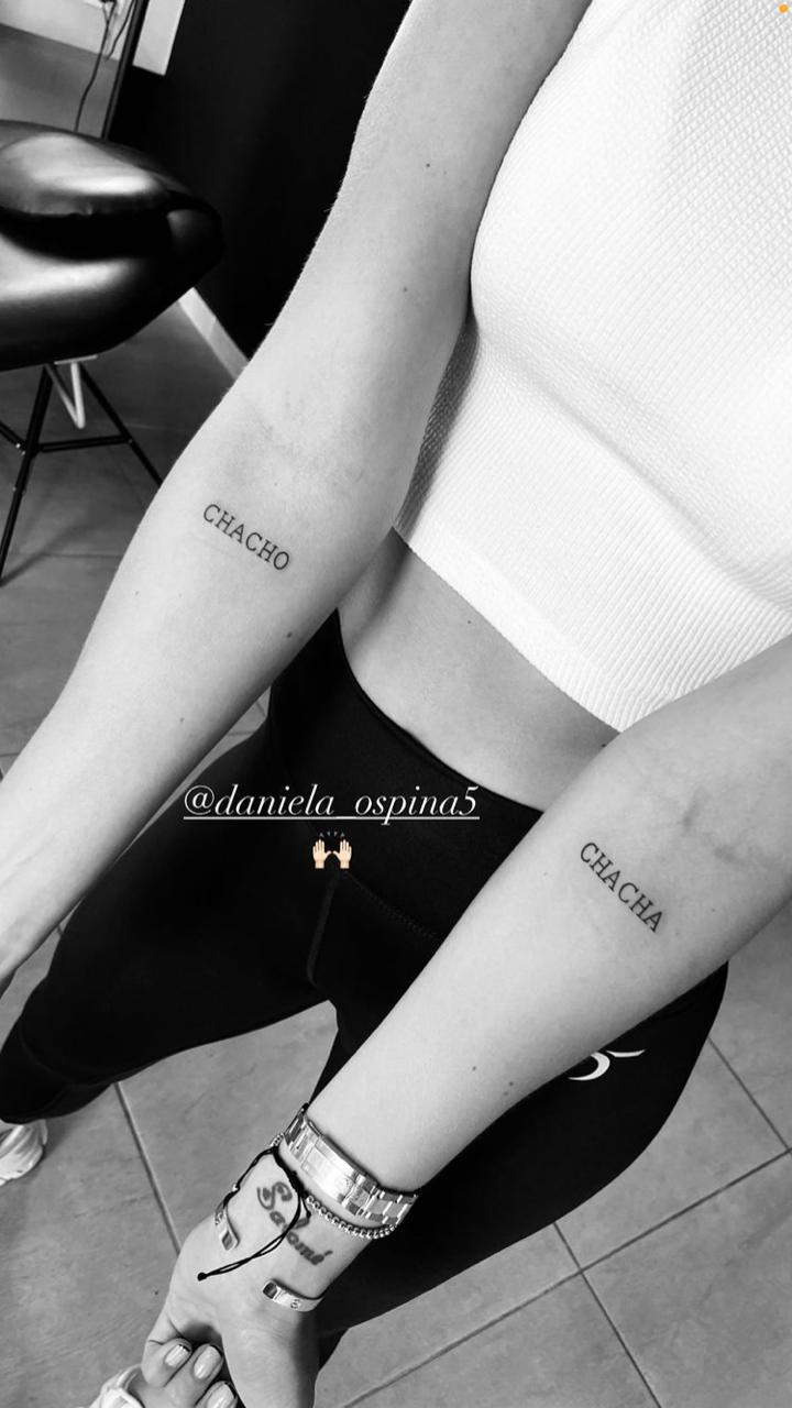 En honor a su padres, Daniela Ospina se hace nuevos tatuajes - Infobae