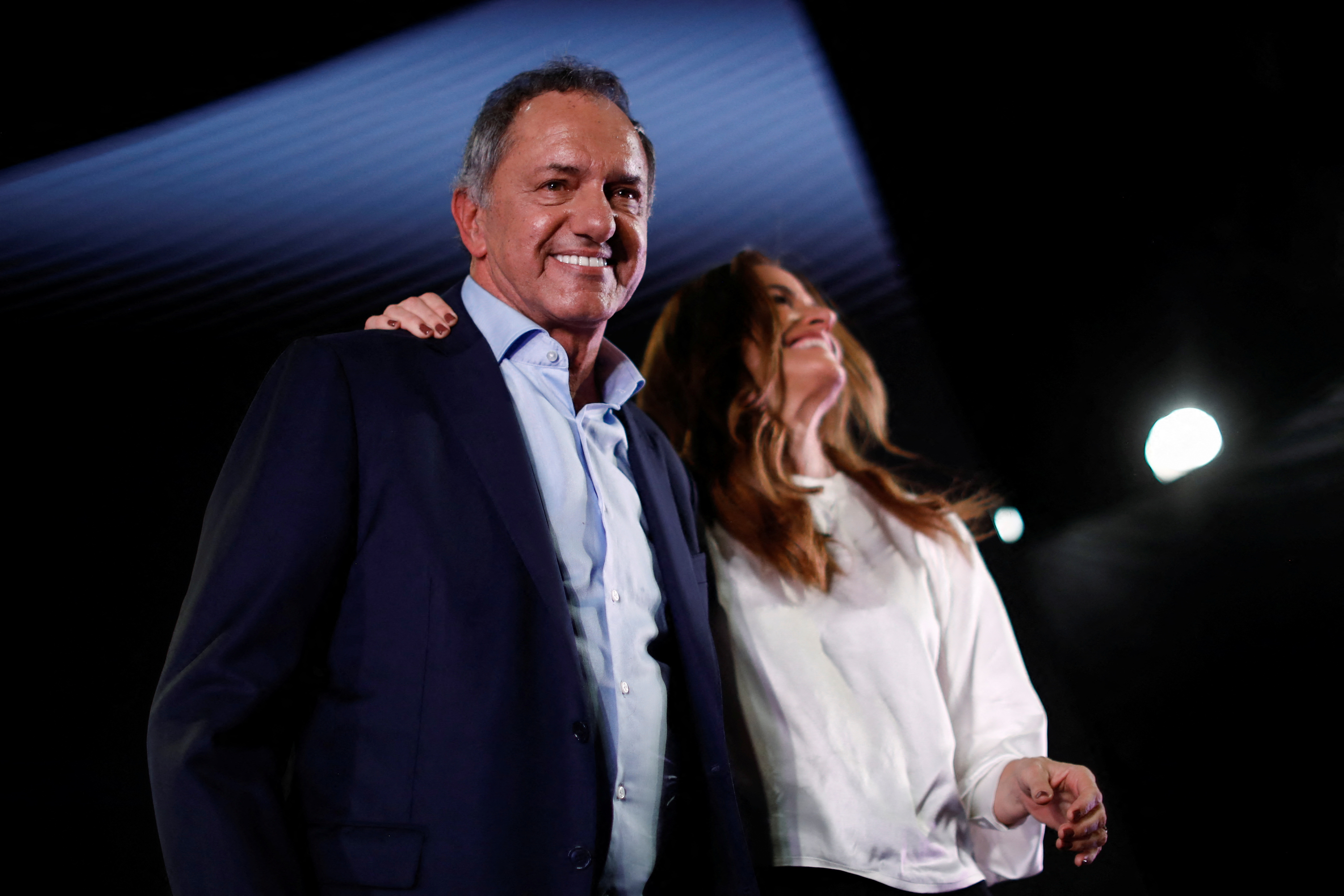 Daniel Scioli, junto a Victoria Tolosa Paz en el acto en el que lanzó su precandidatura a Presidente
