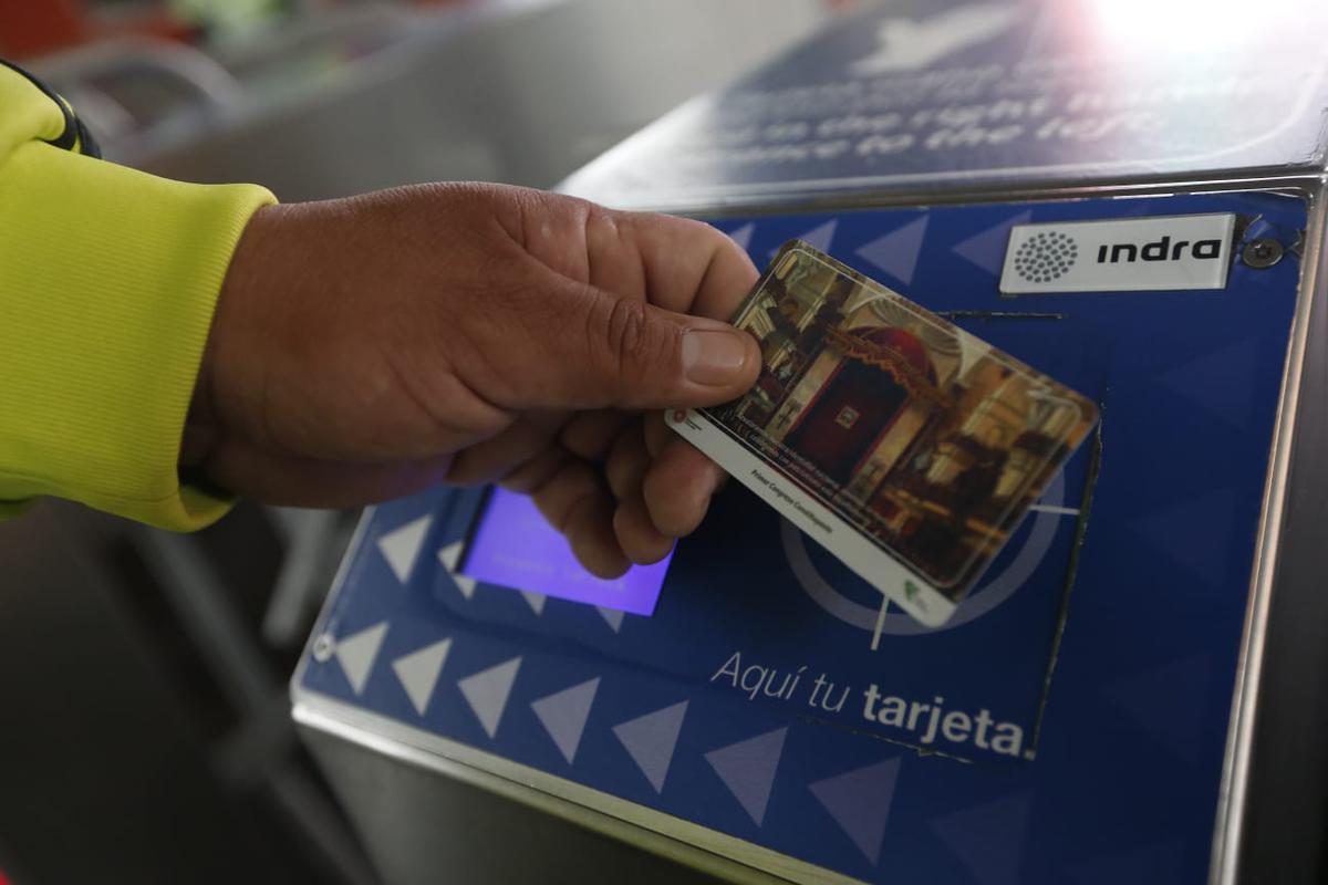 Cae estafador en Metro de Lima: tenía tarjeta recargada con casi cuatro millones de soles, pese a que límite es 100