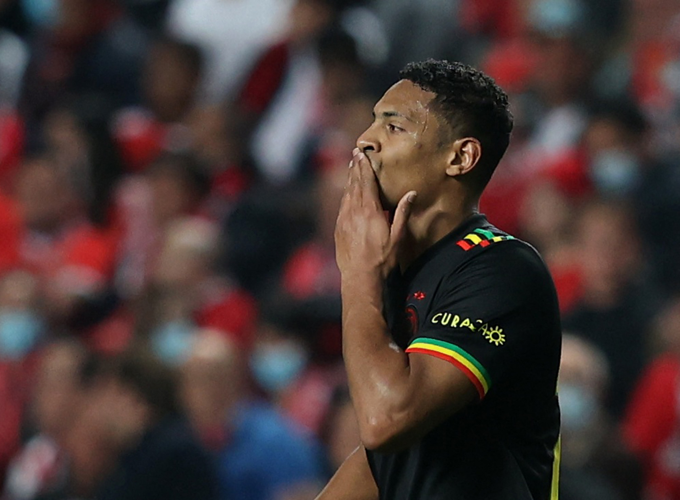 Sebastien Haller fue diagnosticado con un cáncer testicular (Reuters)