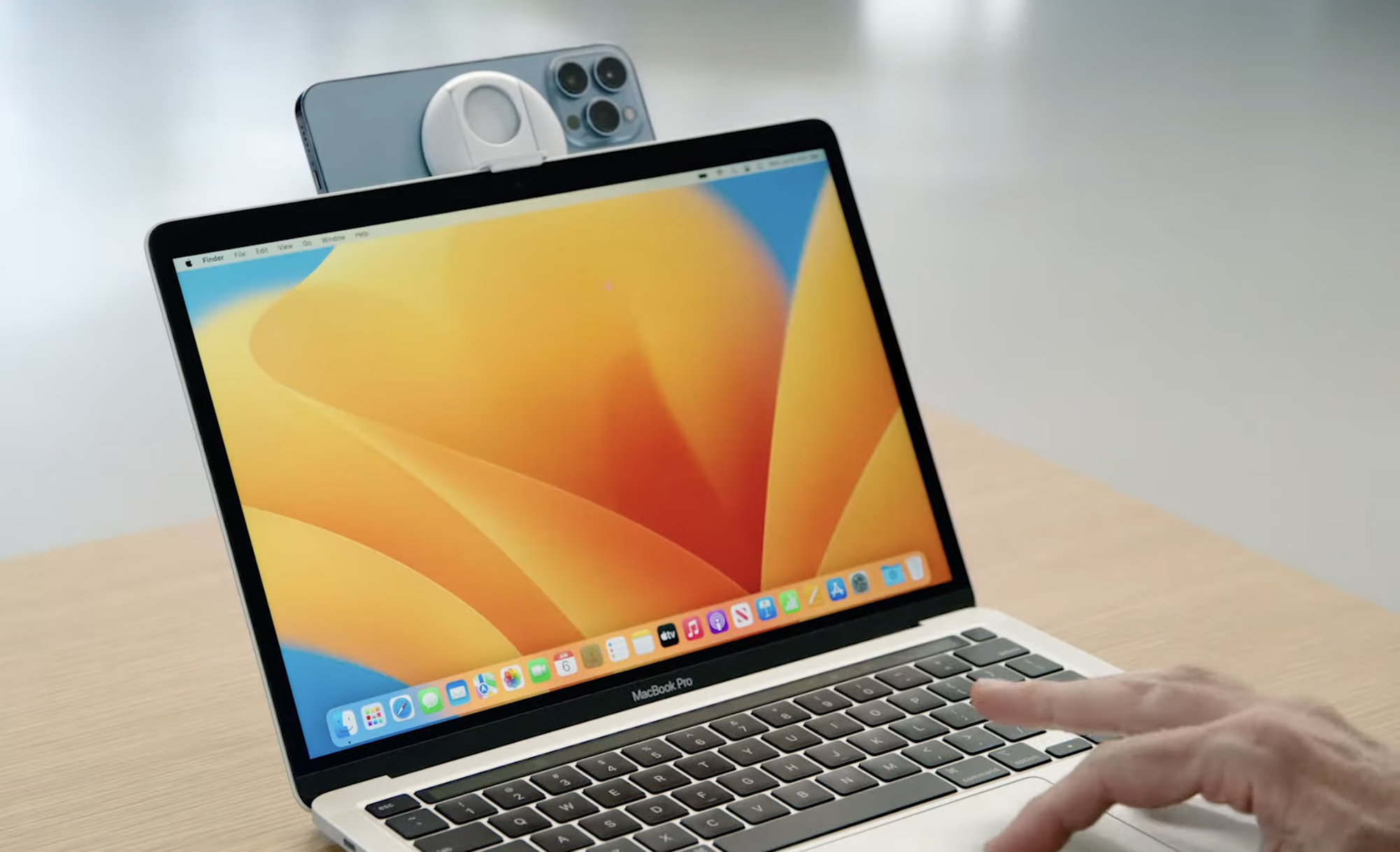 Apple propone usar el iPhone como cámara del MacBook
