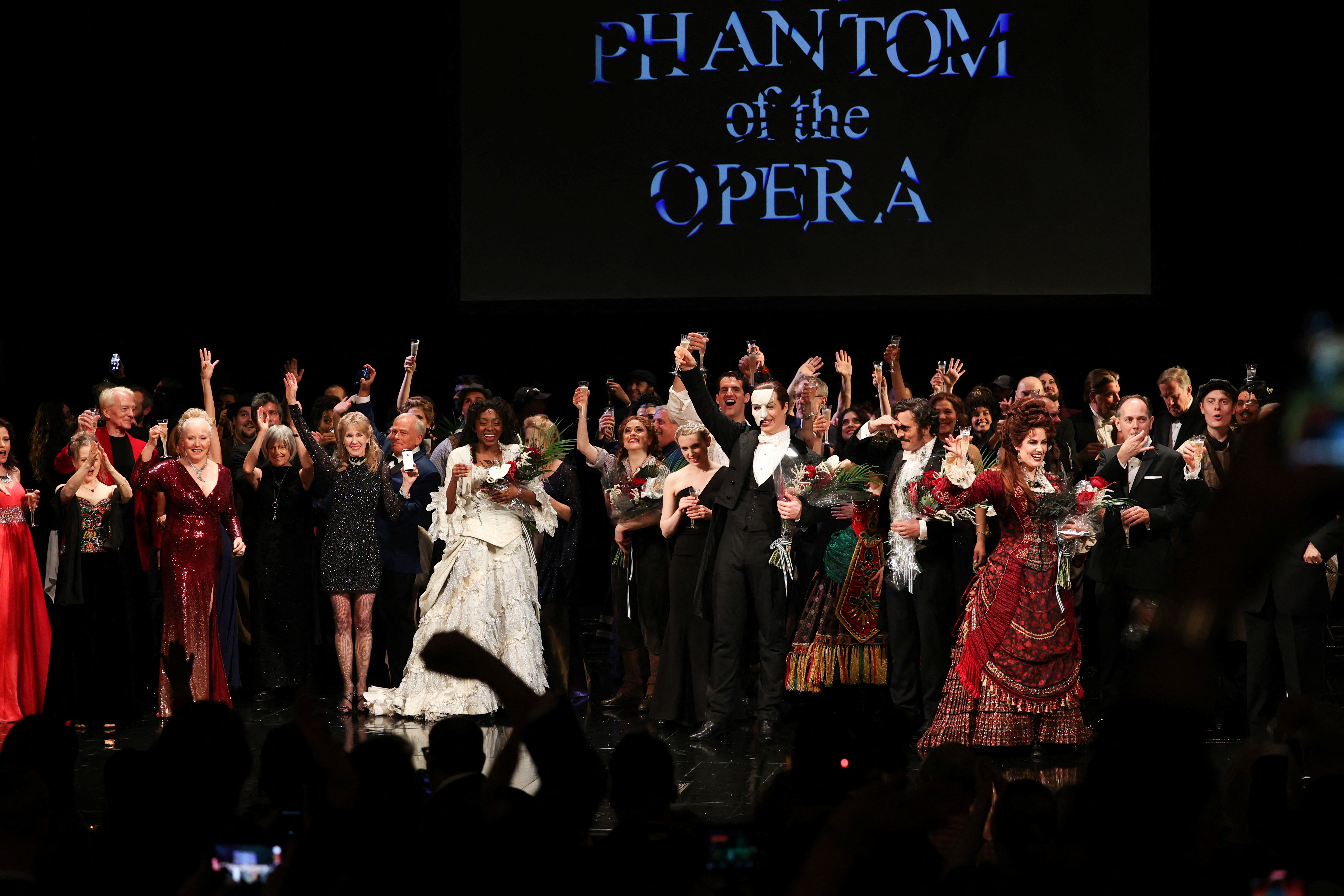 “El fantasma de la ópera” se despide de Broadway y 6 protagonistas revelan su experiencia 