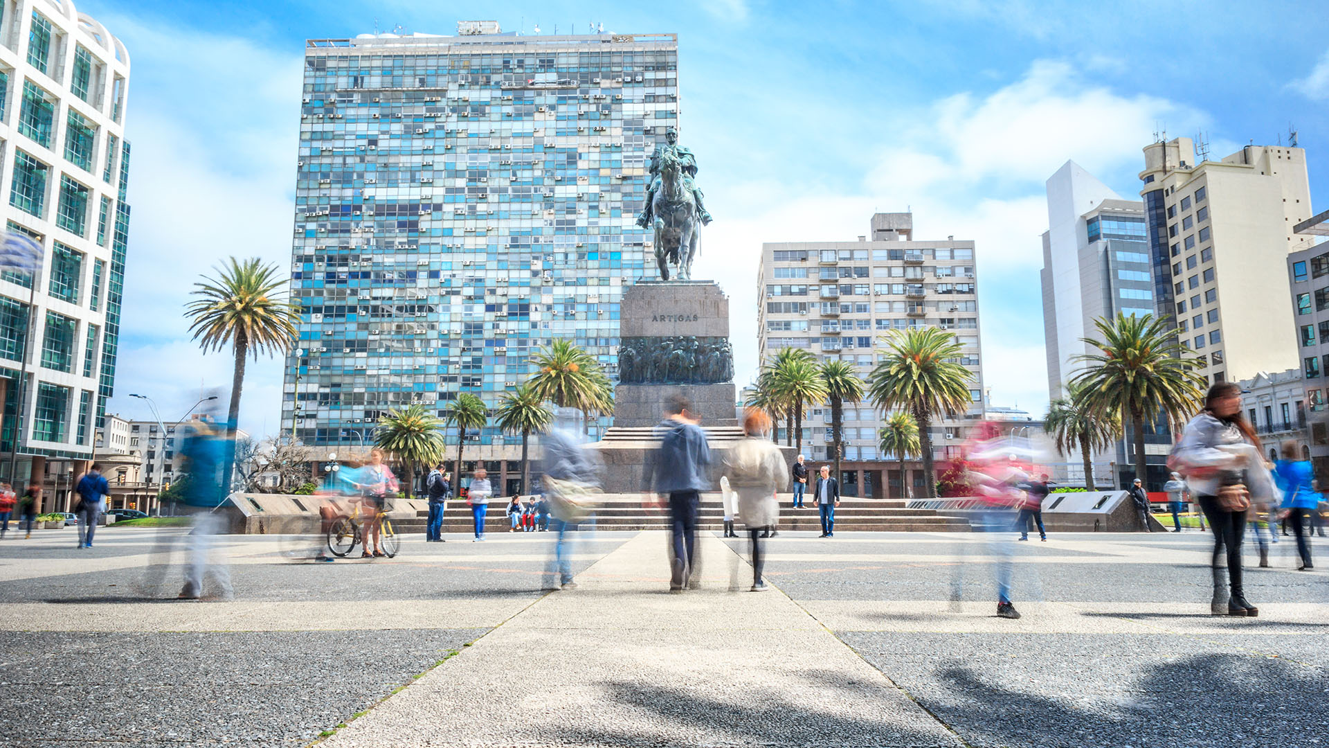 La cosmopolita Montevideo, capital del país (Crédito: Getty)