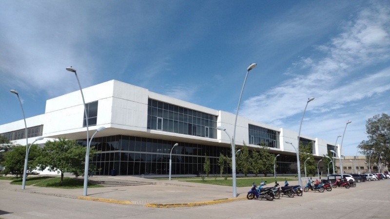 Un ni&ntilde;o de 11 a&ntilde;os recibi&oacute; un disparo accidental en la cabeza y sigue en terapia intensiva en Santa Fe