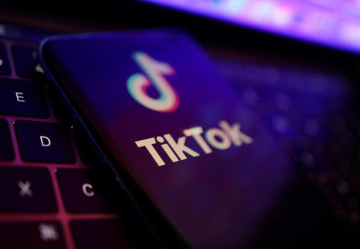 Ilustración fotográfica con el logo de la aplicación de TikTok. 22 agosto 2022. REUTERS/Dado Ruvic
