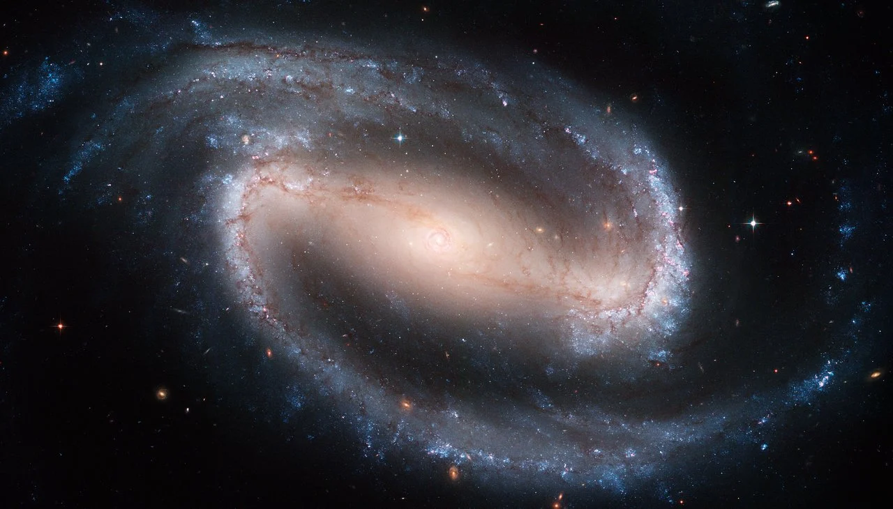 Imagen de la galaxia espiral barrada NGC 1300 (Foto: NASA / ESA / The Hubble Heritage Team)