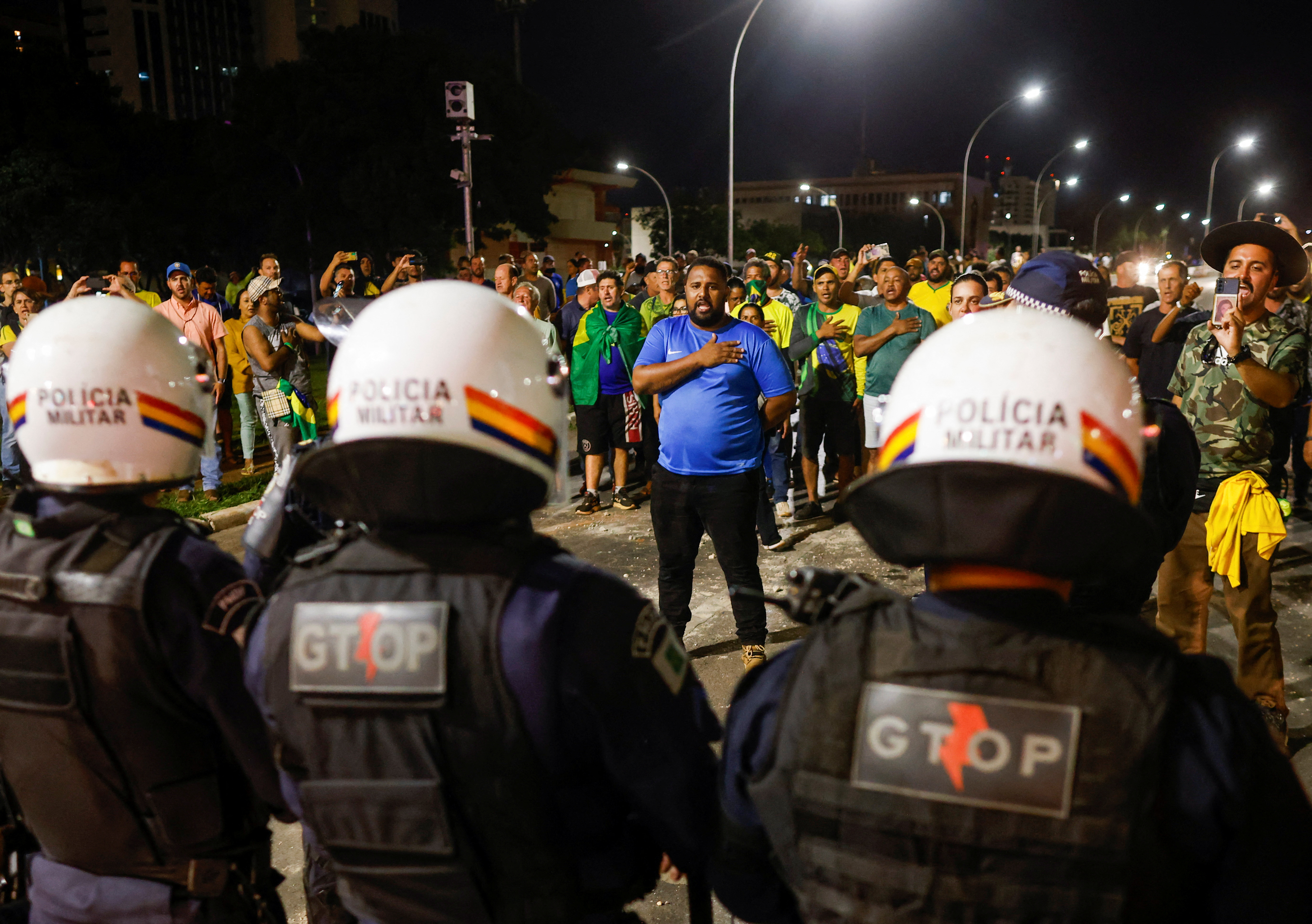 Bolsonaro supporters reject Lula's election victory in Brazil (REUTERS/Adriano Machado)