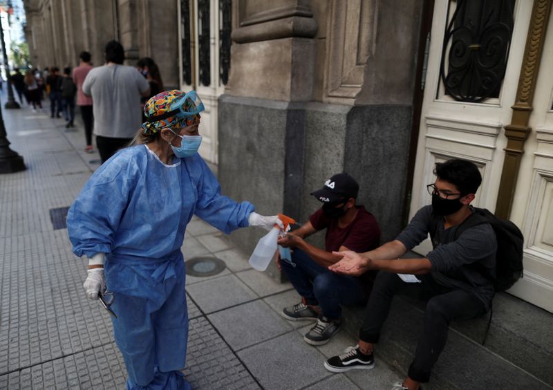 Presentaron un recurso de amparo contra el pase sanitario en la provincia de Buenos Aires