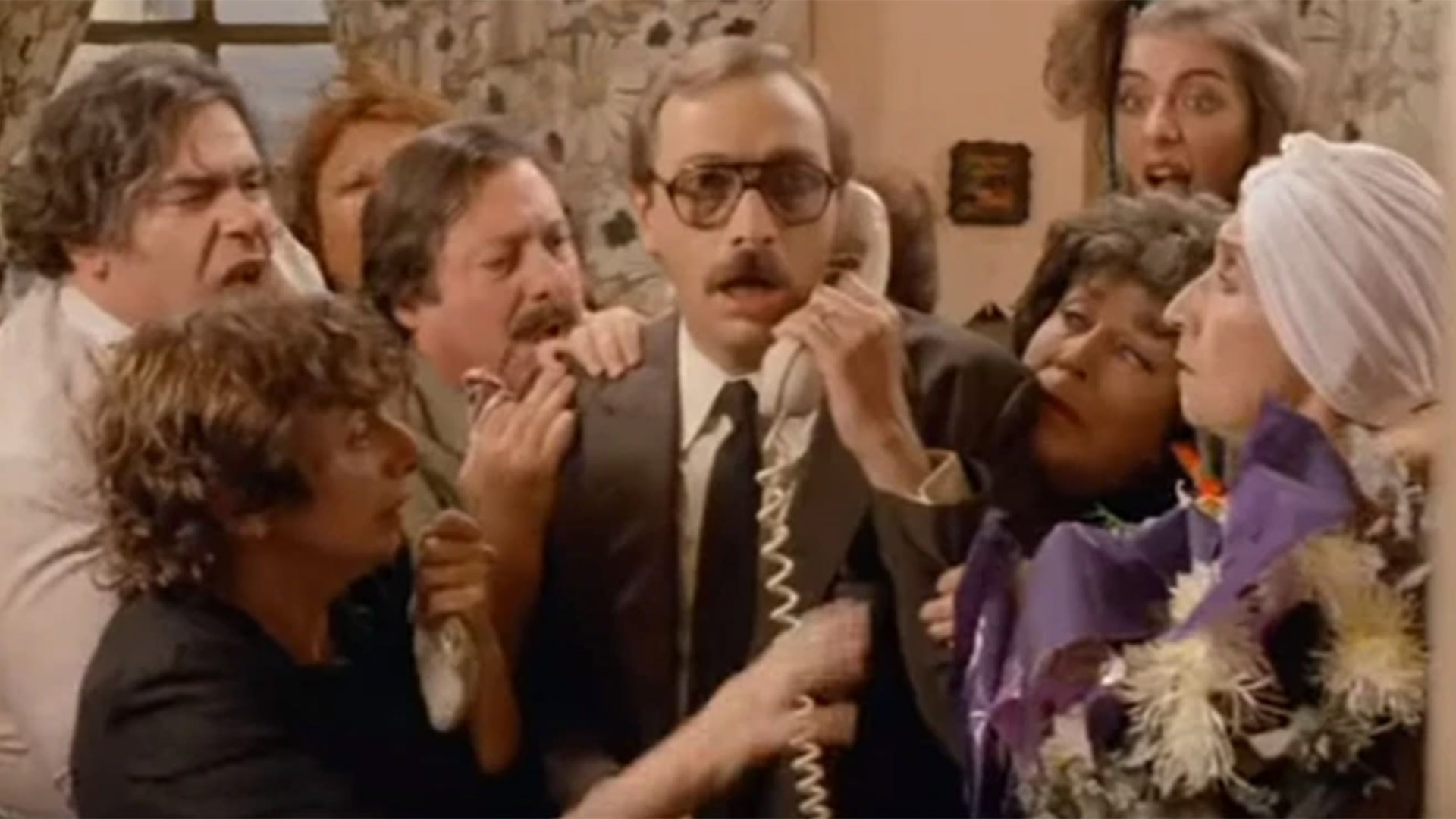 35 años de “Esperando la Carroza”, el clásico del cine nacional que la crítica destrozó, pero los argentinos adoptaron para siempre - Infobae