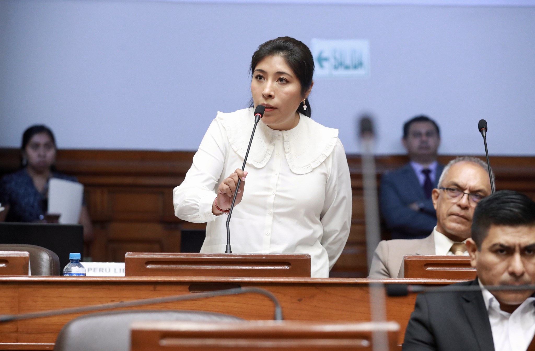 Betssy Chávez fue suspendida como congresista.