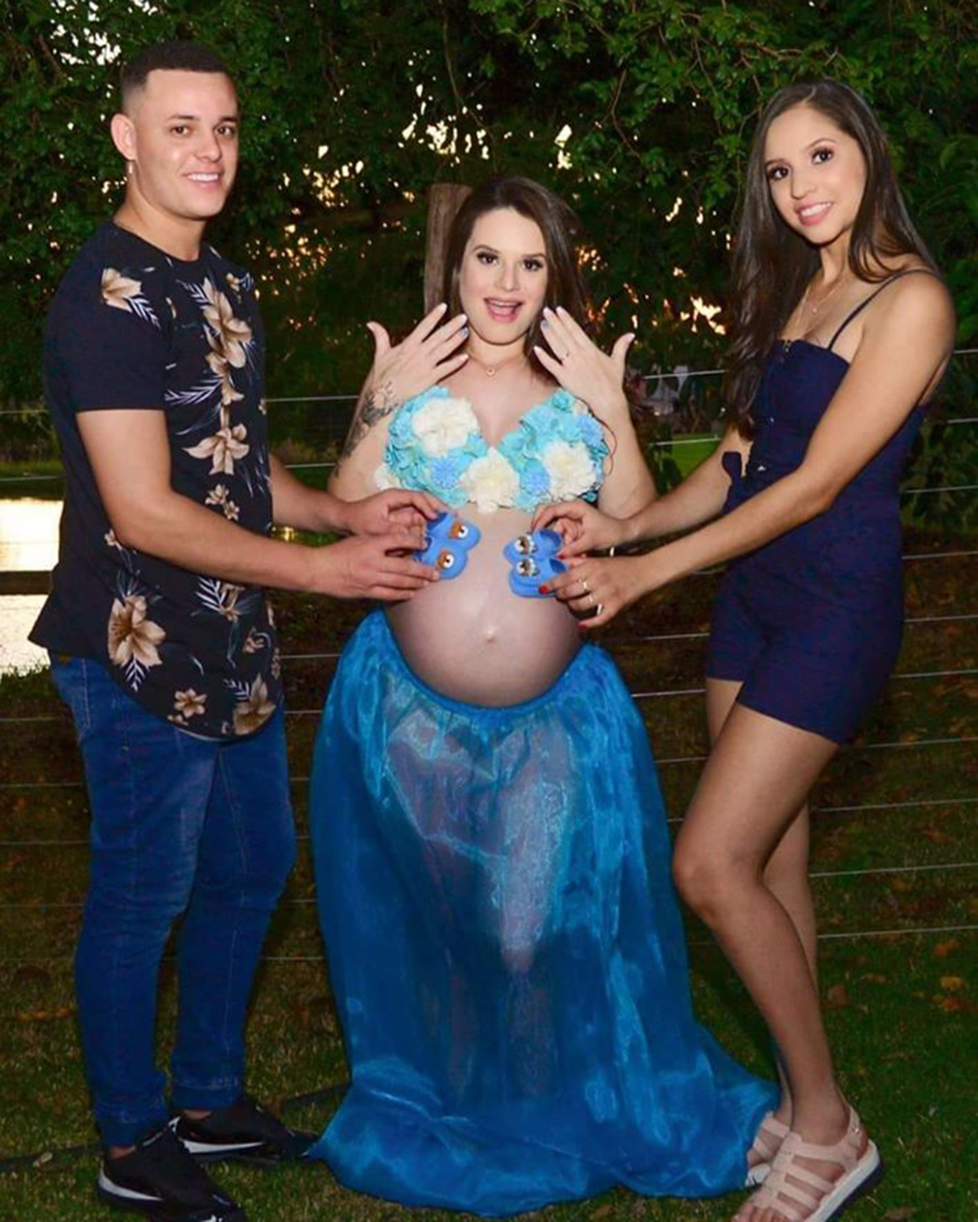 En el baby shower, Larissa anunció el sexo de sus hijos (Foto/Facebook).