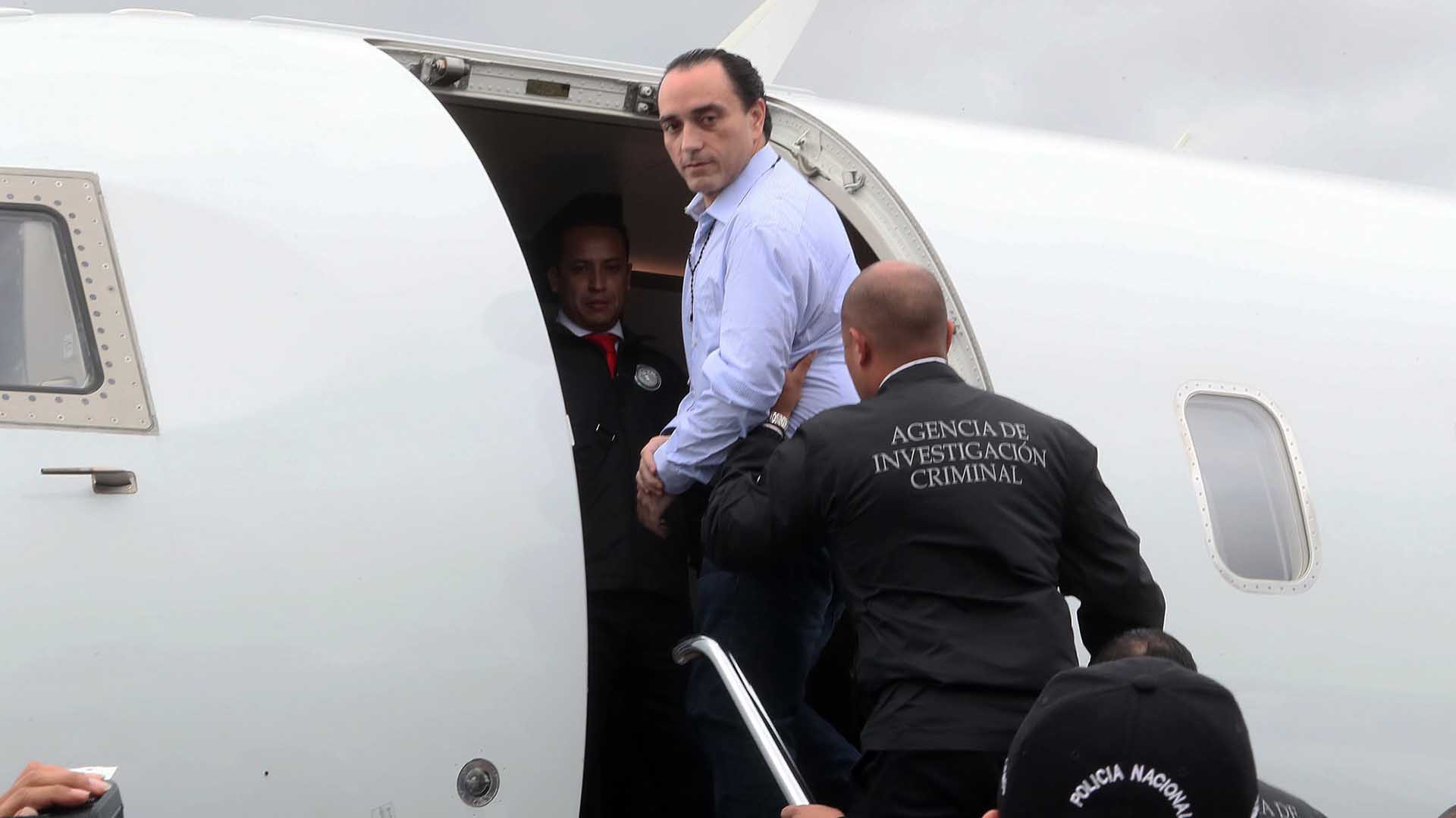 Roberto Borge fue detenido en Panamá y extraditado a México para enfrentar procesos penales (Foto: AFP PHOTO / HO-PANAMA'S FOREIGN MINISTER / HO)