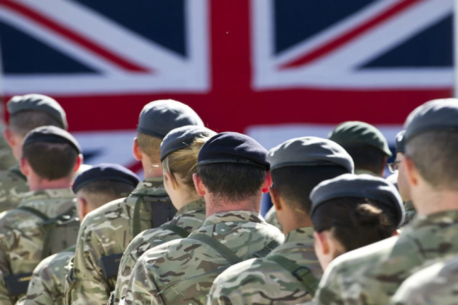 ¿Cuántos soldados tiene el Reino Unido