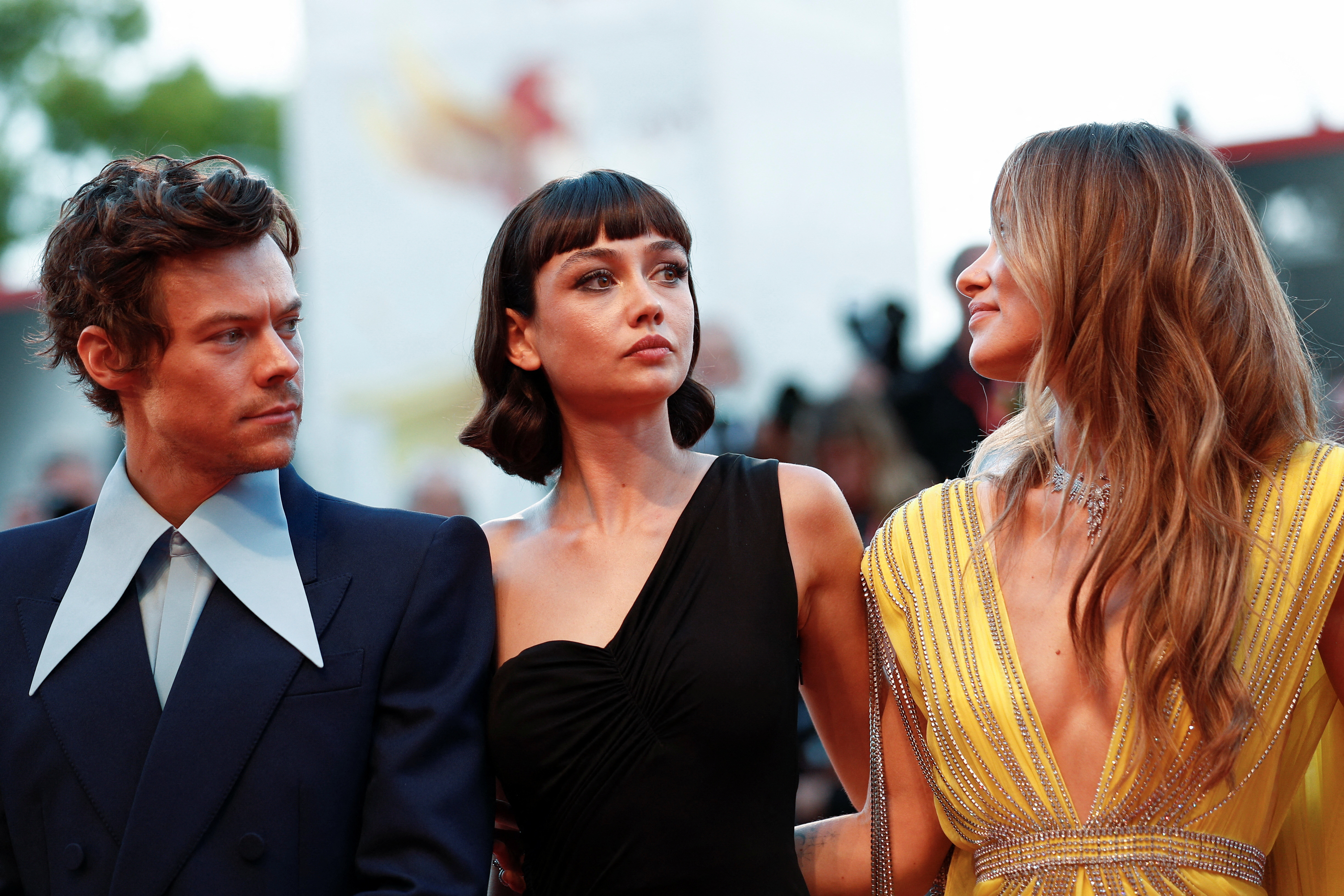 El 79º Festival de Cine de Venecia - Estreno de la película "Don't Worry Darling" fuera de competición.  Harry Styles, Sydney Chandler y Olivia Wilde (Reuters)