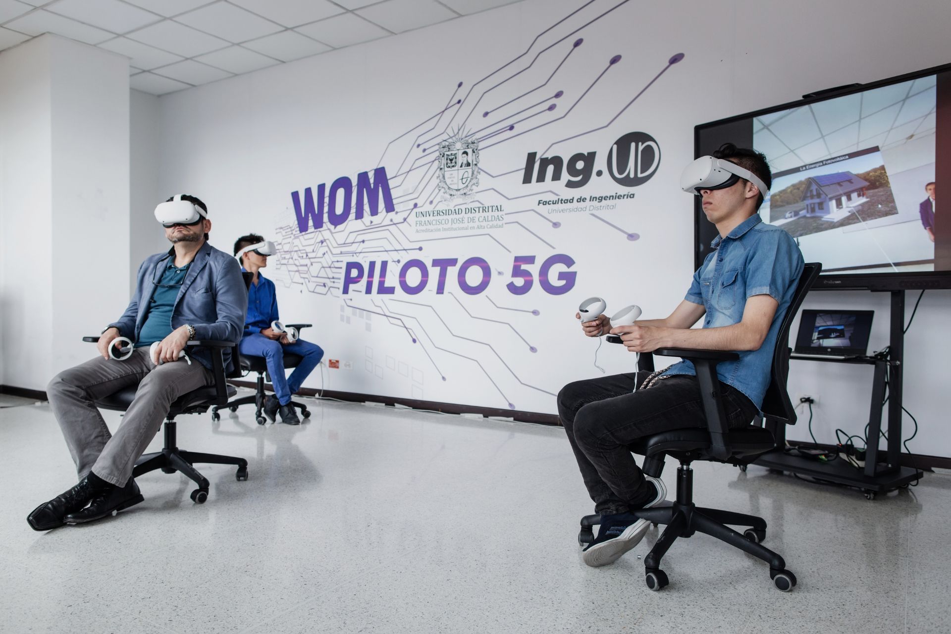WOM y la Universidad Distrital Francisco José de Caldas desarrollaron el primer piloto de educación digital en 5G de Colombia. (WOM)