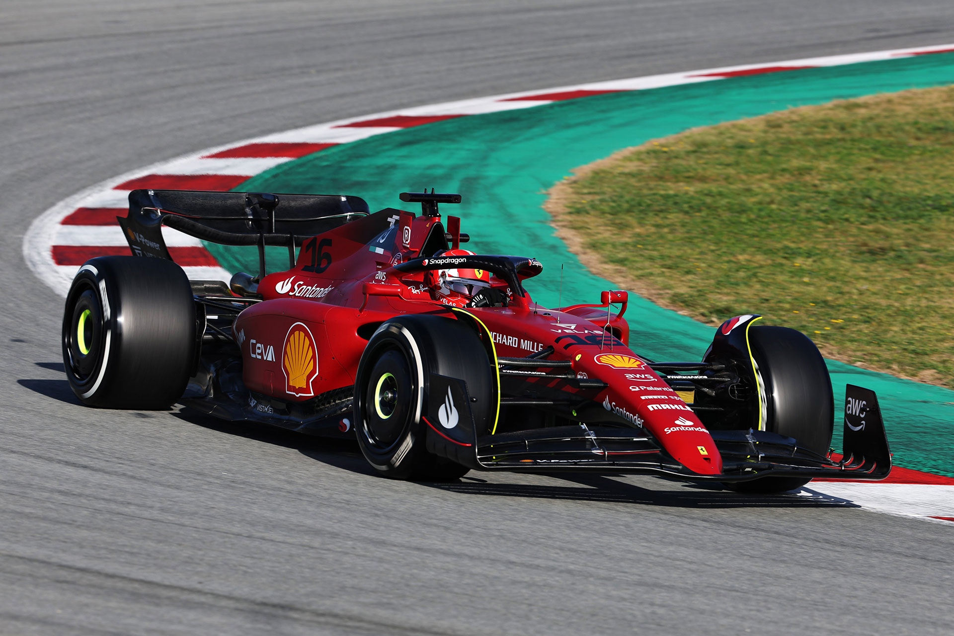 Ferrari, la marca más emblemática de autos en todo el mundo, sigue apostando a la F1 y retrasando su entrada al mundo de los autos eléctricos