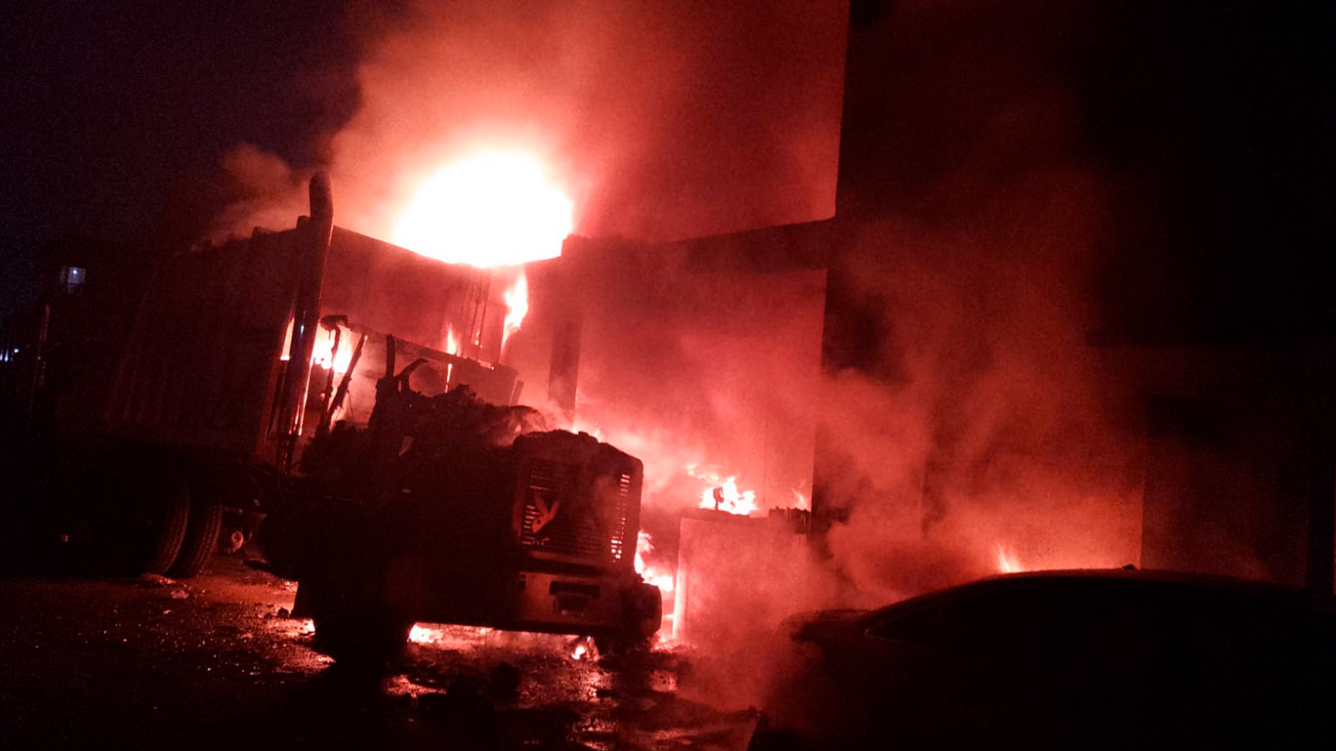 Evacuaron A Un Centenar De Vecinos Por Nuevo Incendio En Iztapalapa Infobae 8192