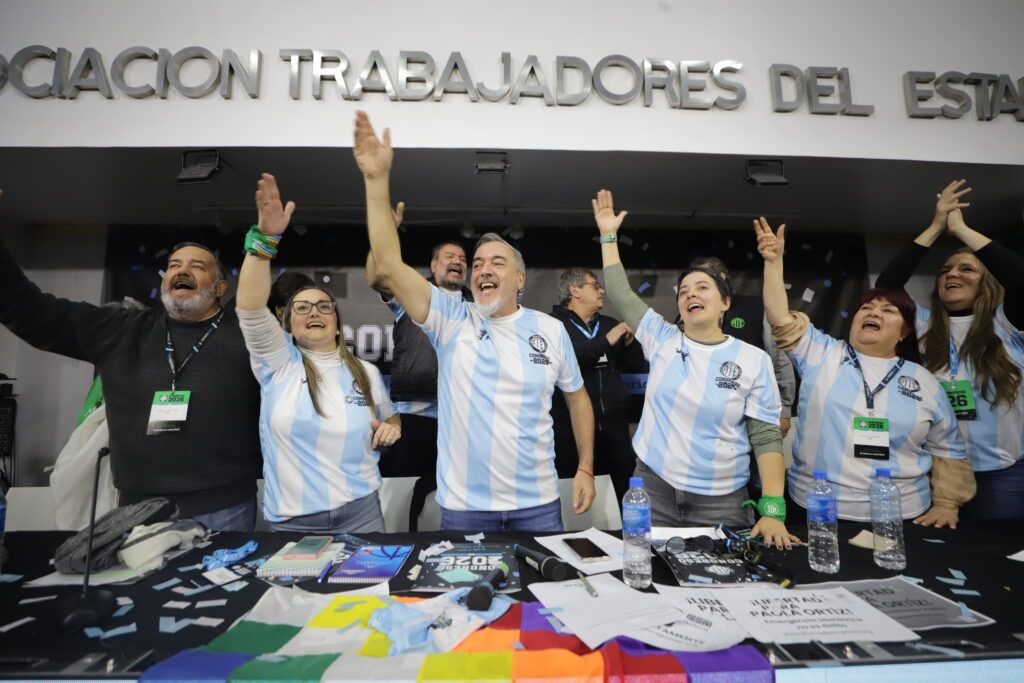 ATE pidi&oacute; que el Gobierno dicte un asueto administrativo para este mi&eacute;rcoles por el partido de Argentina-Inglaterra