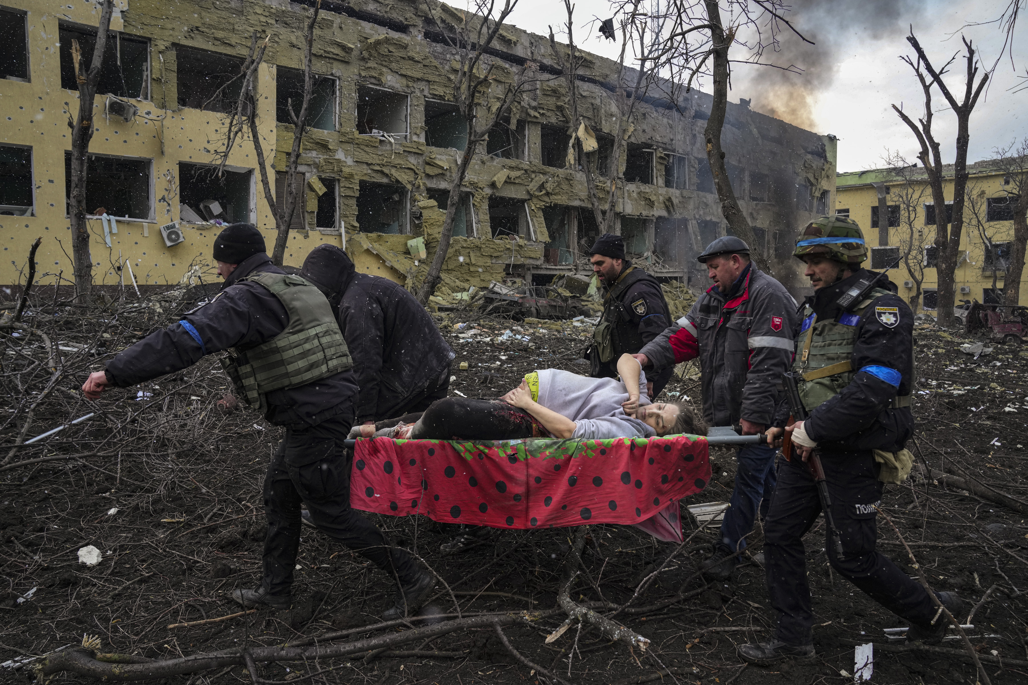 Médicos sin fronteras denunció la destrucción masiva de la estructura sanitaria en Ucrania por parte de tropas rusas. (AP)